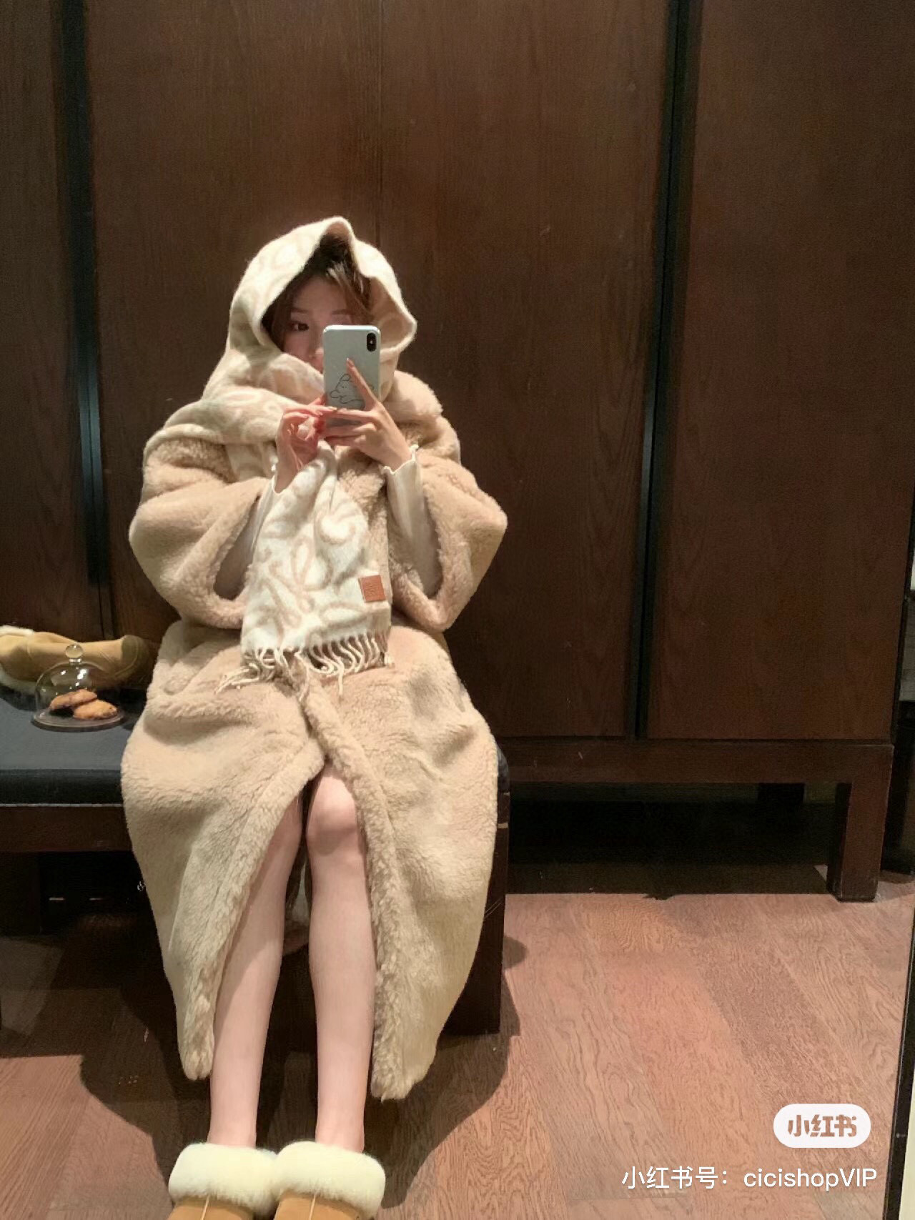 ‼️原版打版，历时一个月终于出大货啦‼️1:1复刻❗️2025年爆款到货！Loewe罗意威新品羊毛马海毛