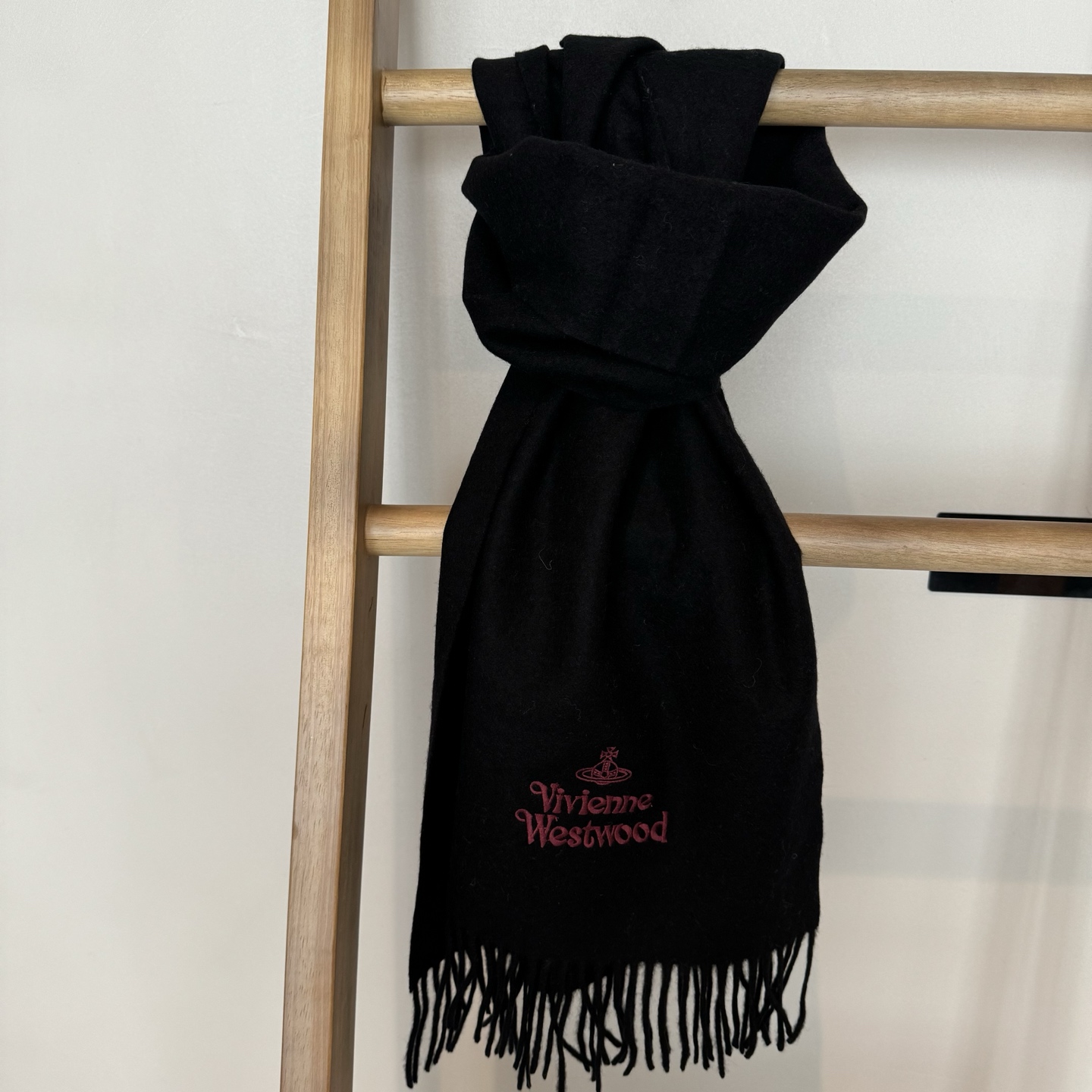 2025小红书最新走火爆款 COS品牌 🪐✨经典大土星围巾🧣vivienne westwood西太后土星