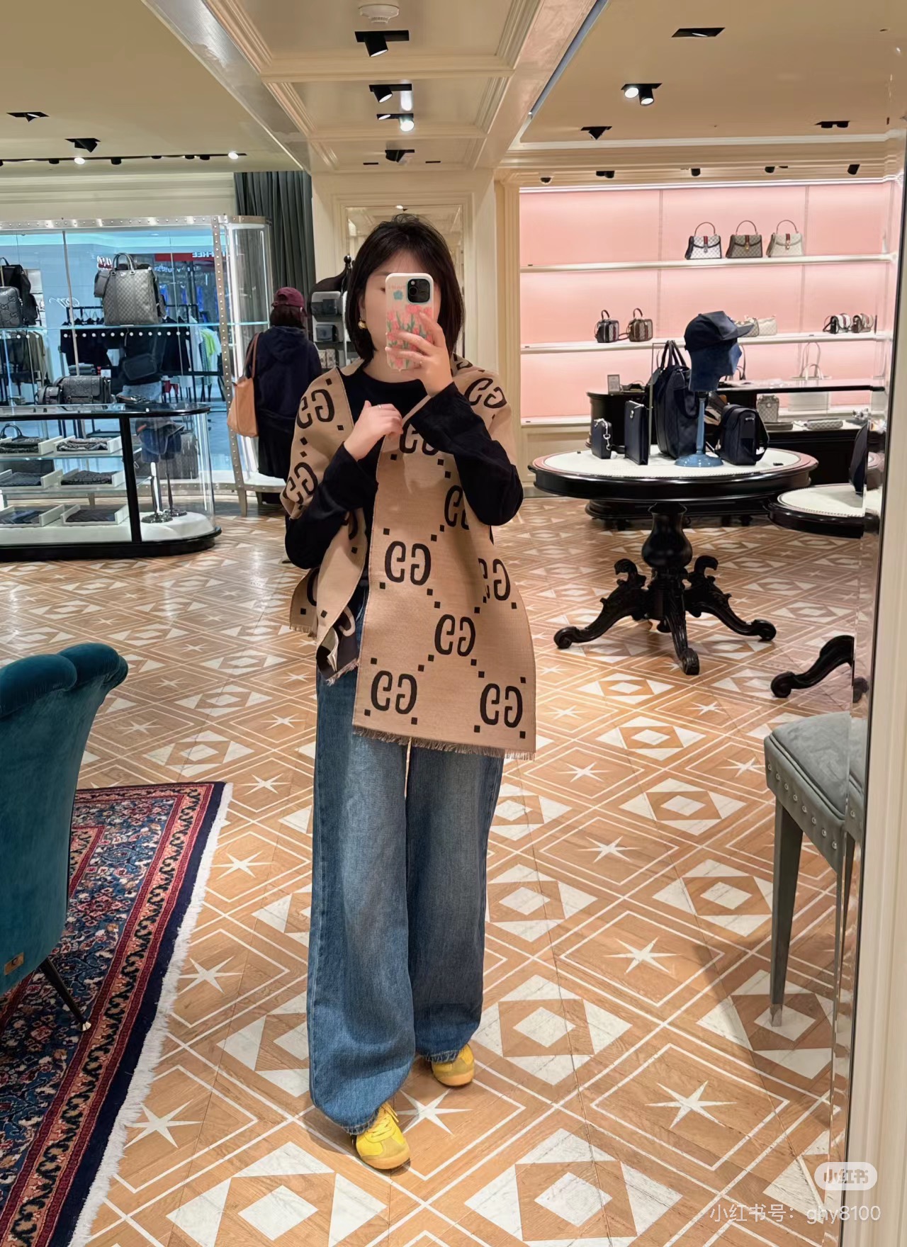 古奇重磅推荐❗️细节GG标识作为Gucci颇具代表性的传统精髓，始终与系列密不可分，以饱含新意的现代方式