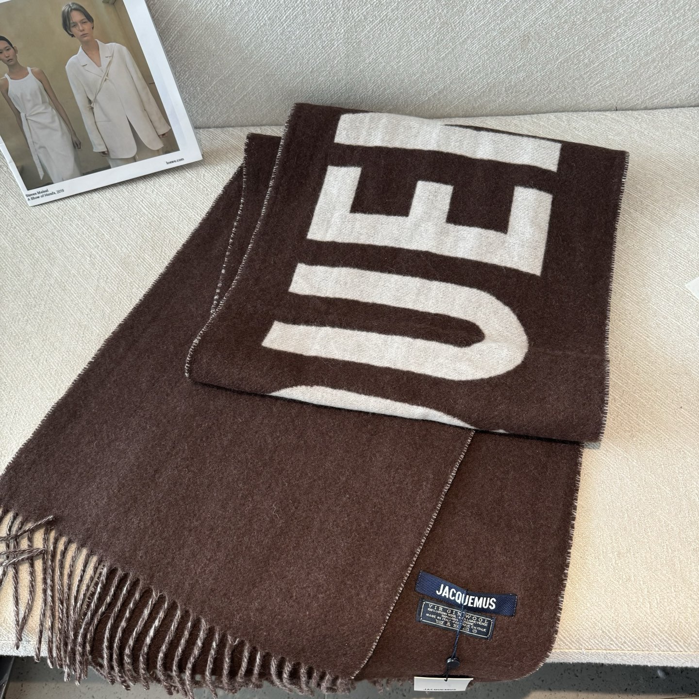✨✨Jacquemus 双面围巾❗今年真的被疯狂种草 今年冬天就非宠这条 好看的要疯掉了，太有型太有魅力