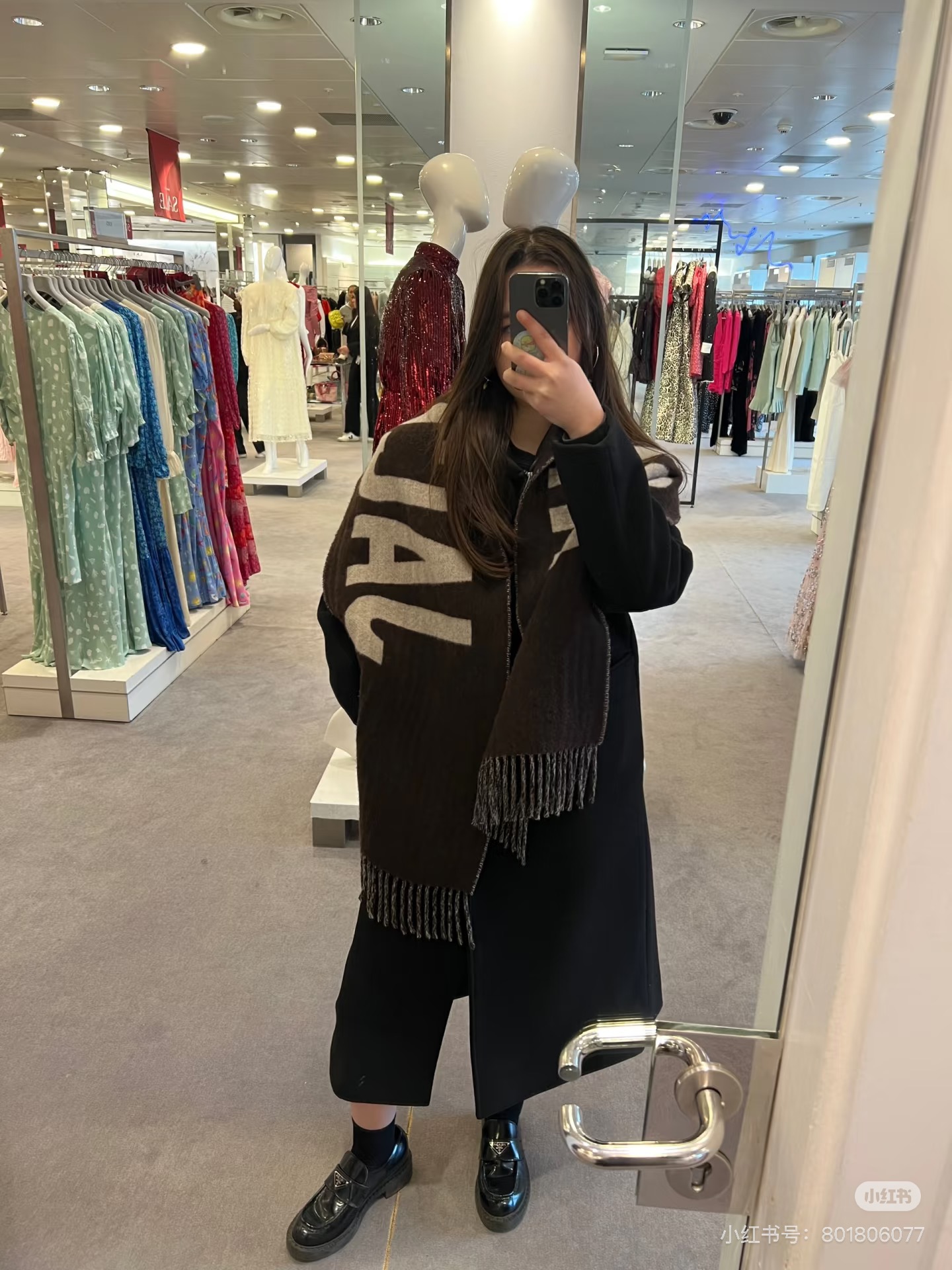 ✨✨Jacquemus 双面围巾❗今年真的被疯狂种草 今年冬天就非宠这条 好看的要疯掉了，太有型太有魅力