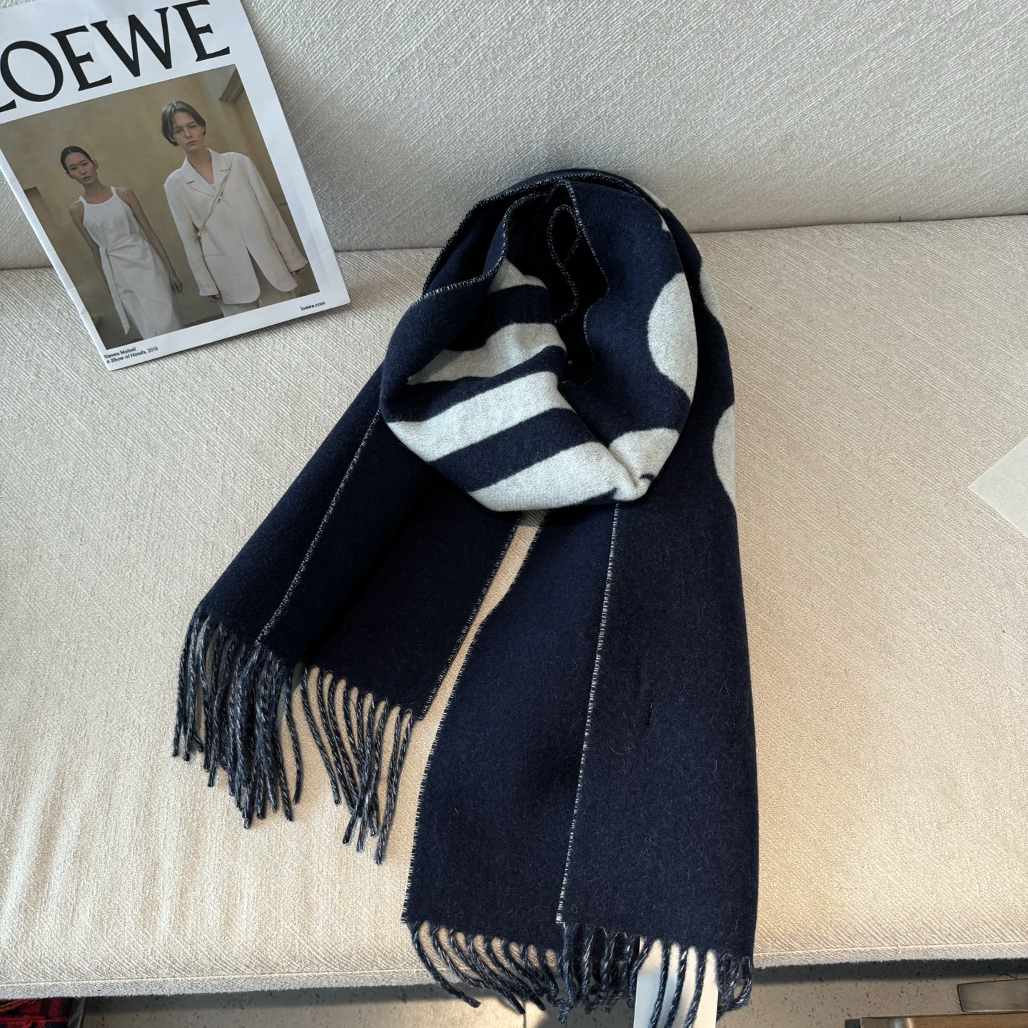 ✨✨Jacquemus 双面围巾❗今年真的被疯狂种草 今年冬天就非宠这条 好看的要疯掉了，太有型太有魅力