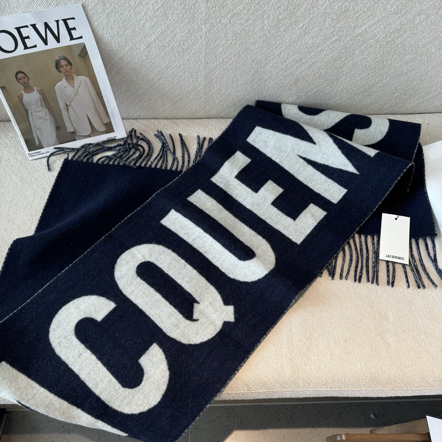 ✨✨Jacquemus 双面围巾❗今年真的被疯狂种草 今年冬天就非宠这条 好看的要疯掉了，太有型太有魅力