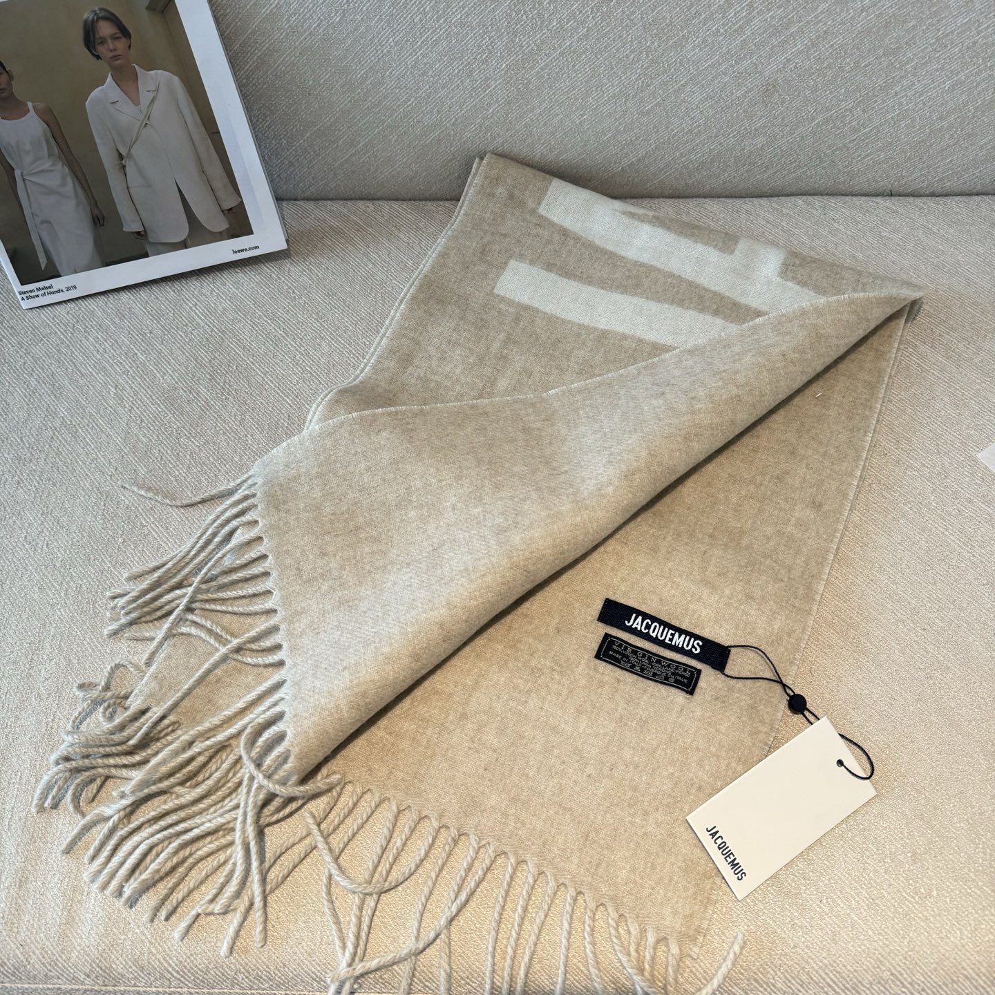 Jacquemus Jacquemus 双面围巾 今年真的被疯狂种草 今年冬天就非宠这条 的要疯掉了