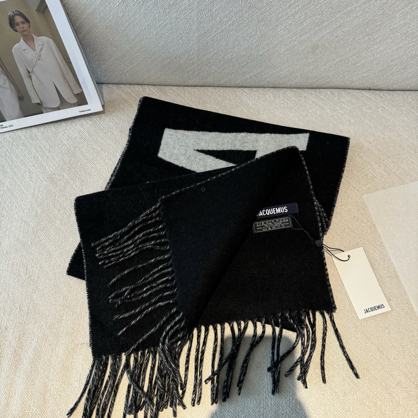 ✨✨Jacquemus 双面围巾❗今年真的被疯狂种草 今年冬天就非宠这条 好看的要疯掉了，太有型太有魅力