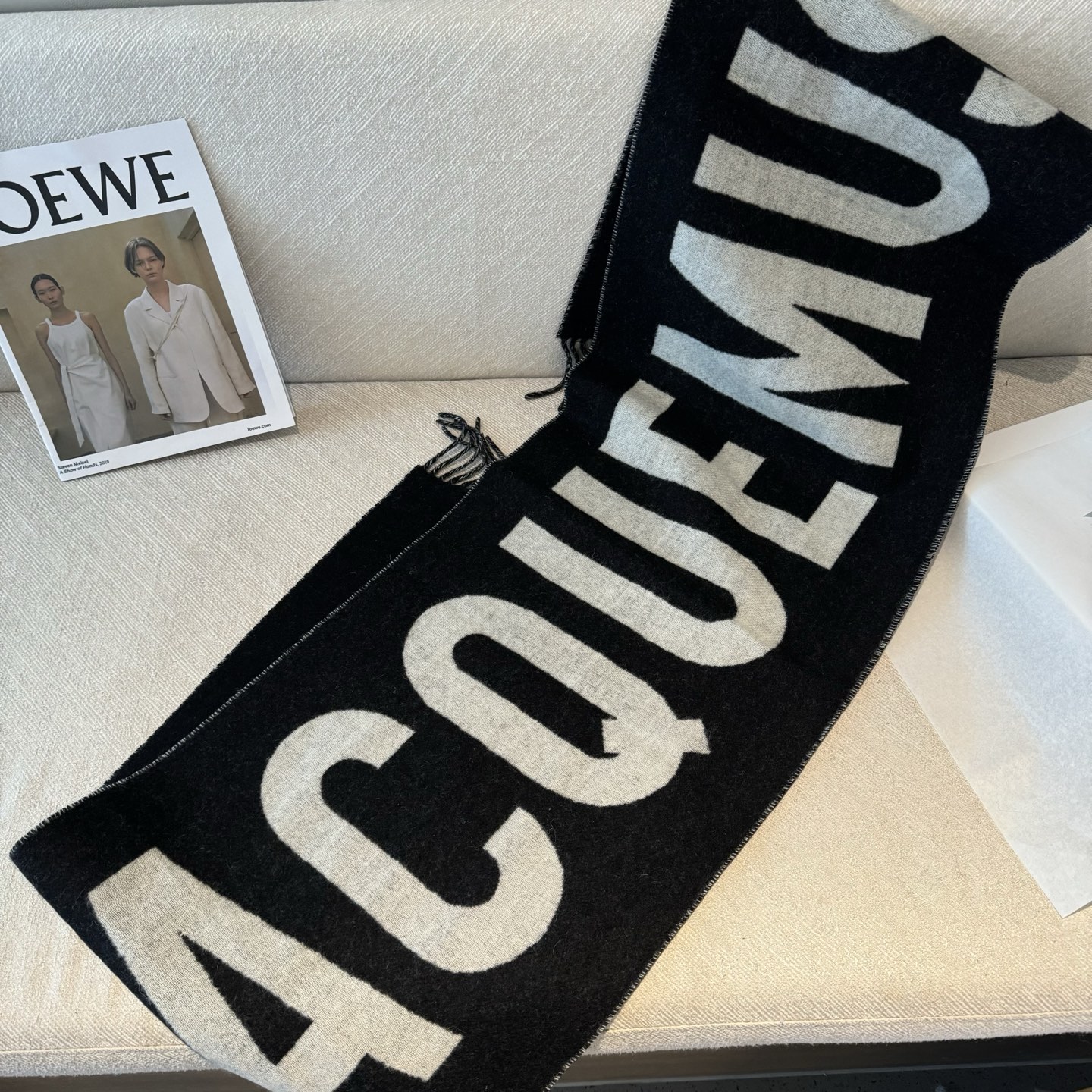 ✨✨Jacquemus 双面围巾❗今年真的被疯狂种草 今年冬天就非宠这条 好看的要疯掉了，太有型太有魅力