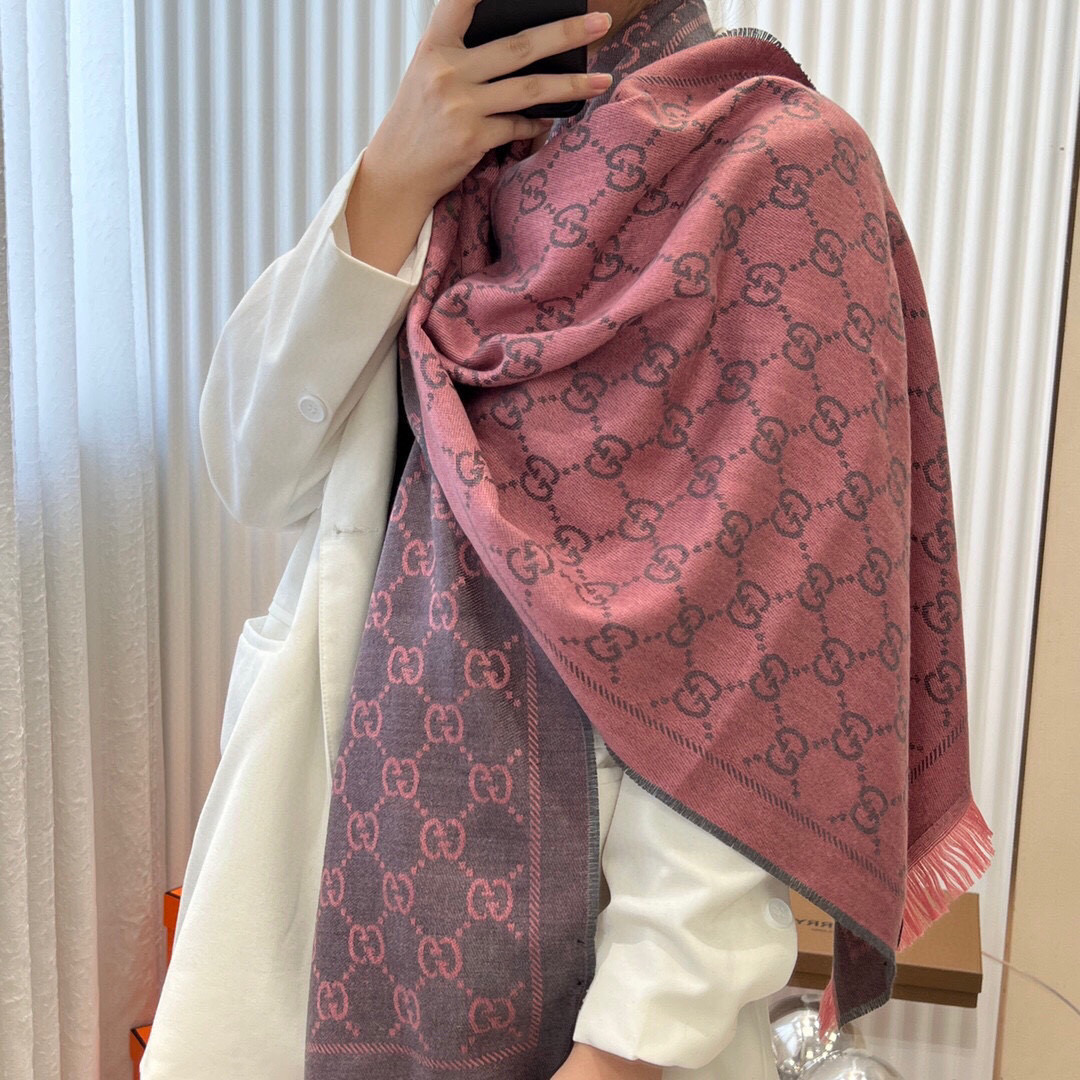 ✨重磅‼️Gucci专柜新款‼️出口订单。专柜的最新限量双面拼色‼️全部纱线进口客供 唯一一家给G订制纱