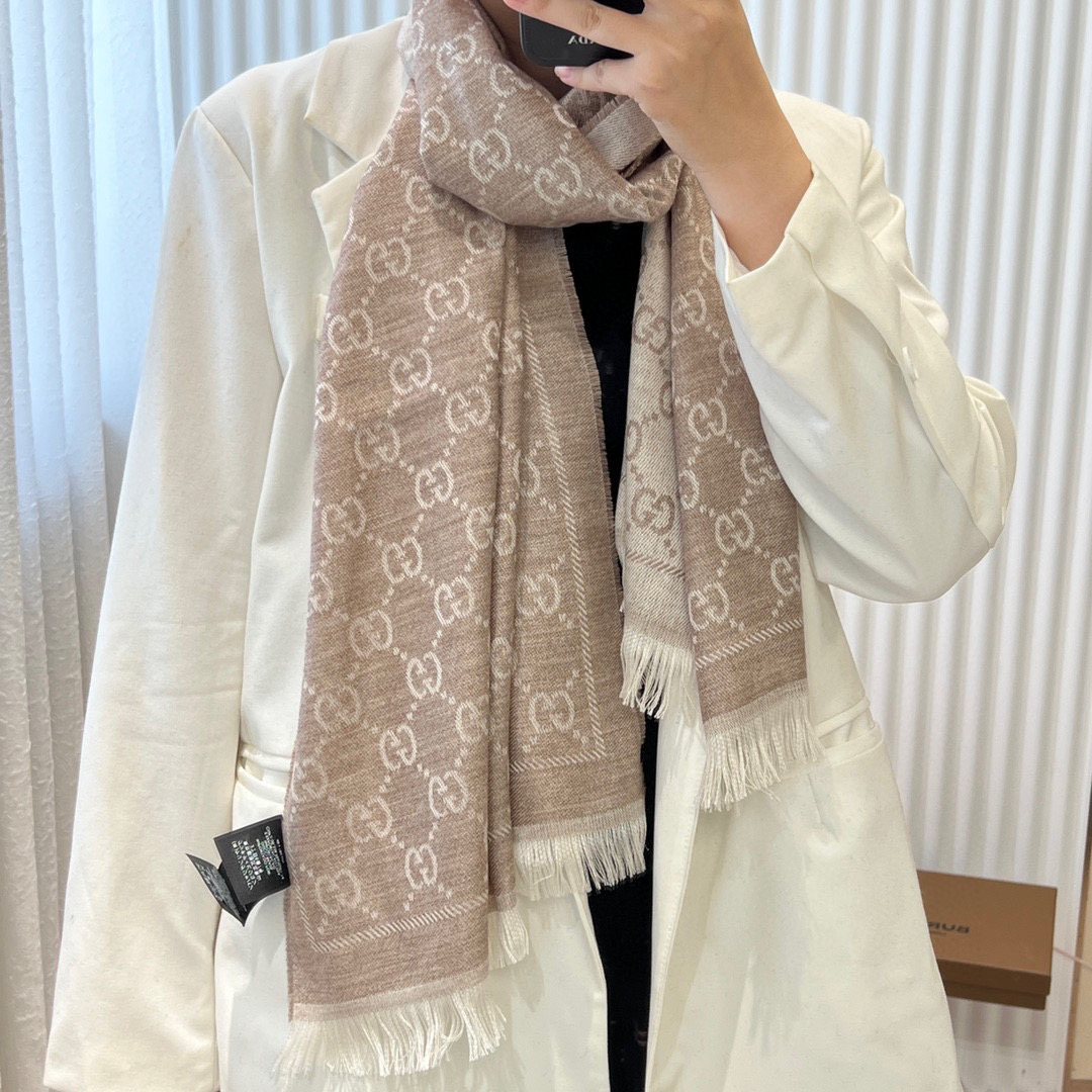 ✨重磅‼️Gucci专柜新款‼️出口订单。专柜的最新限量双面拼色‼️全部纱线进口客供 唯一一家给G订制纱