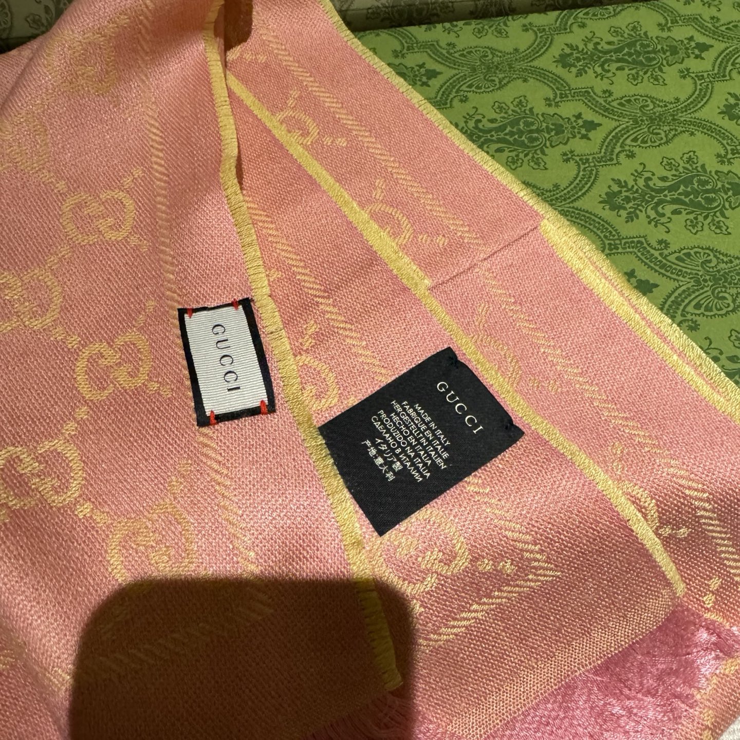 ✨重磅‼️Gucci专柜新款‼️出口订单。专柜的最新限量双面拼色‼️全部纱线进口客供 唯一一家给G订制纱
