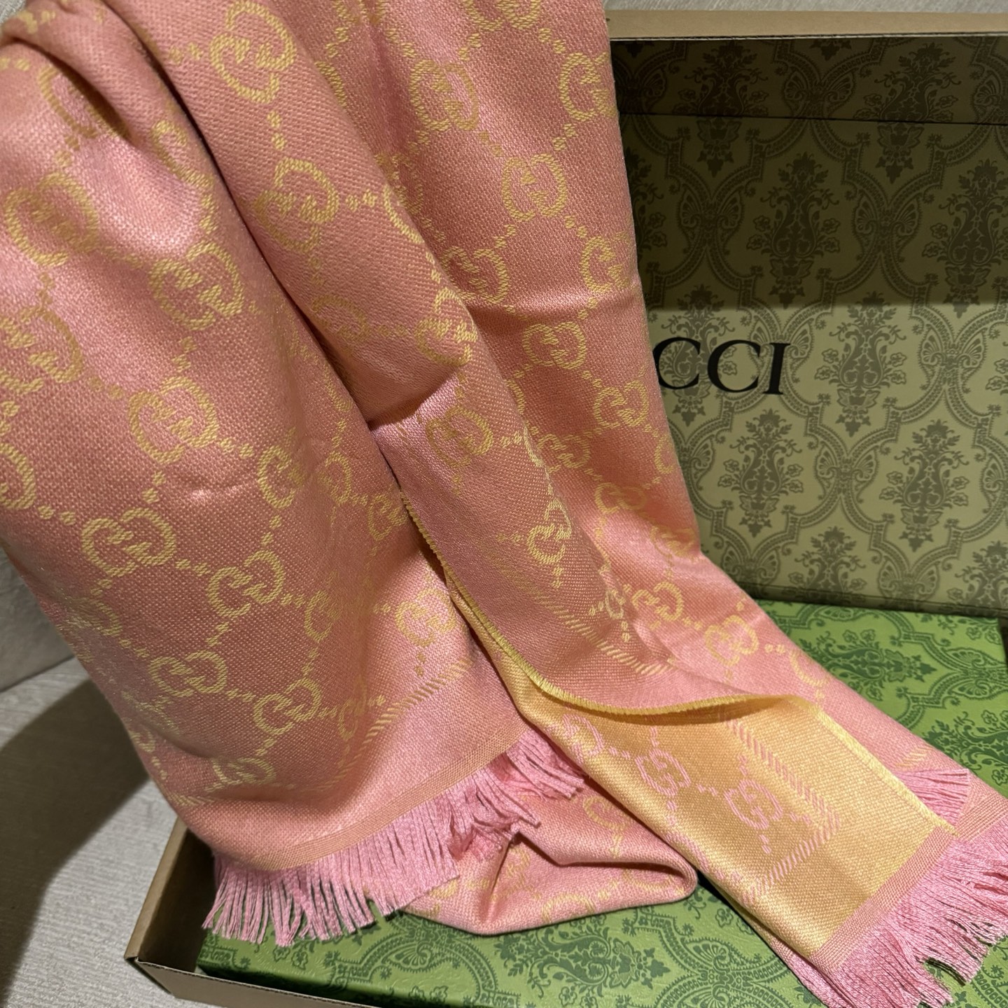 ✨重磅‼️Gucci专柜新款‼️出口订单。专柜的最新限量双面拼色‼️全部纱线进口客供 唯一一家给G订制纱