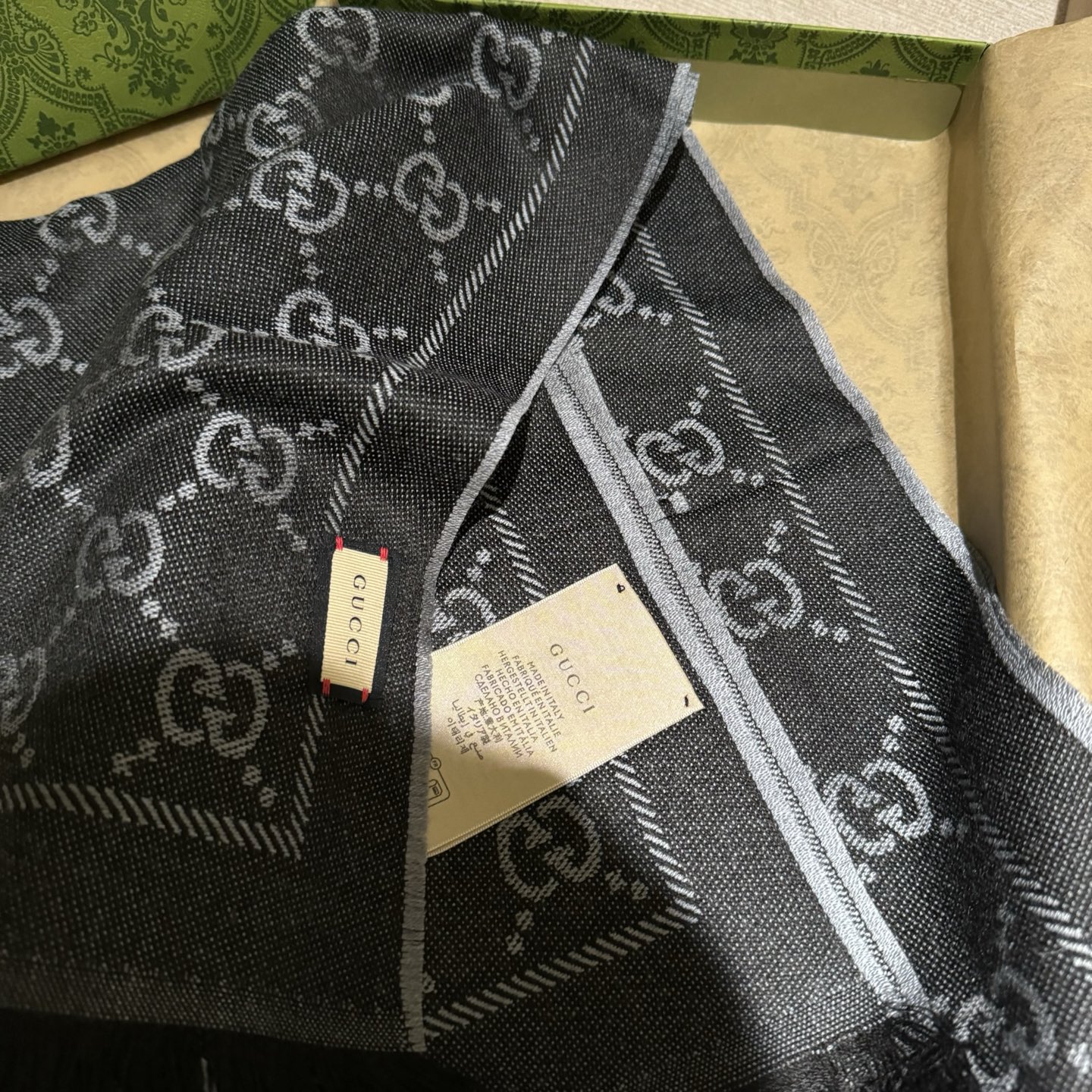 ✨重磅‼️Gucci专柜新款‼️出口订单。专柜的最新限量双面拼色‼️全部纱线进口客供 唯一一家给G订制纱