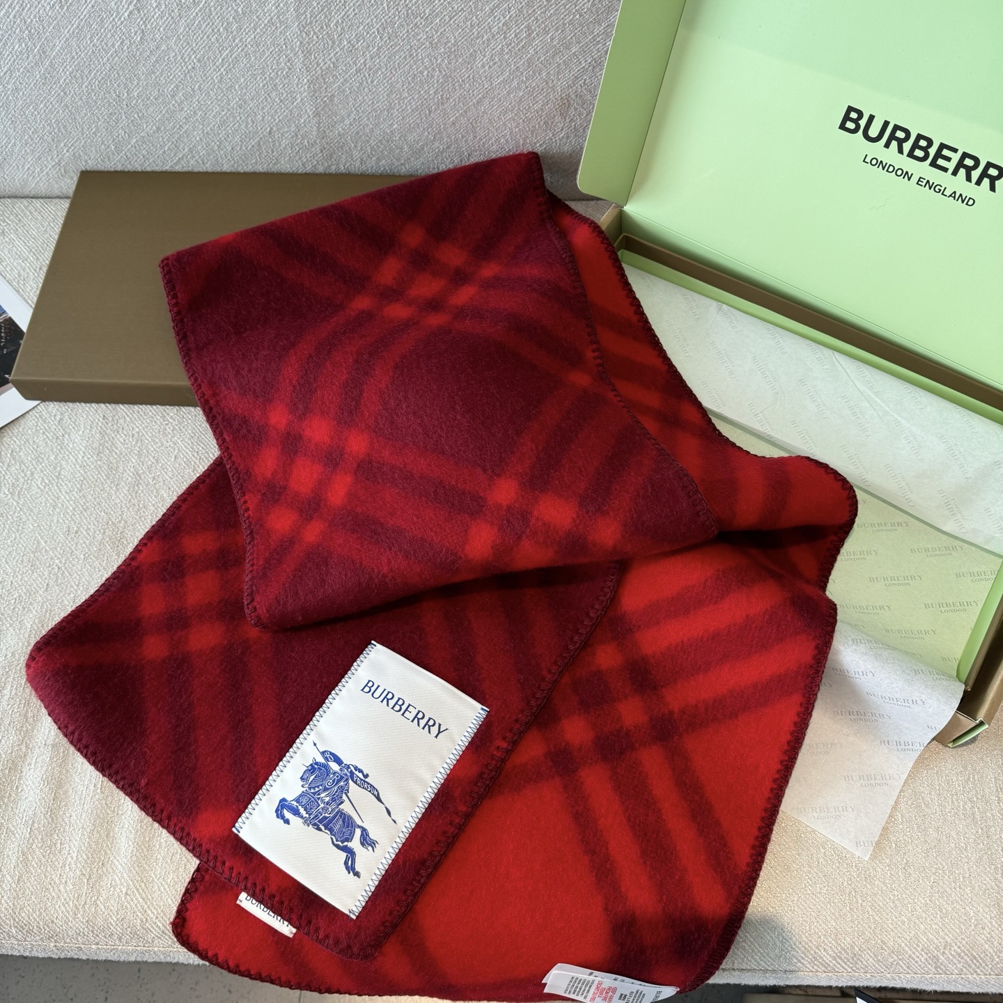 （全智贤同款，百分百对版）Burberry可遇不可求的王炸级单品，绝对是独家级别，工艺与材料完全与正品无