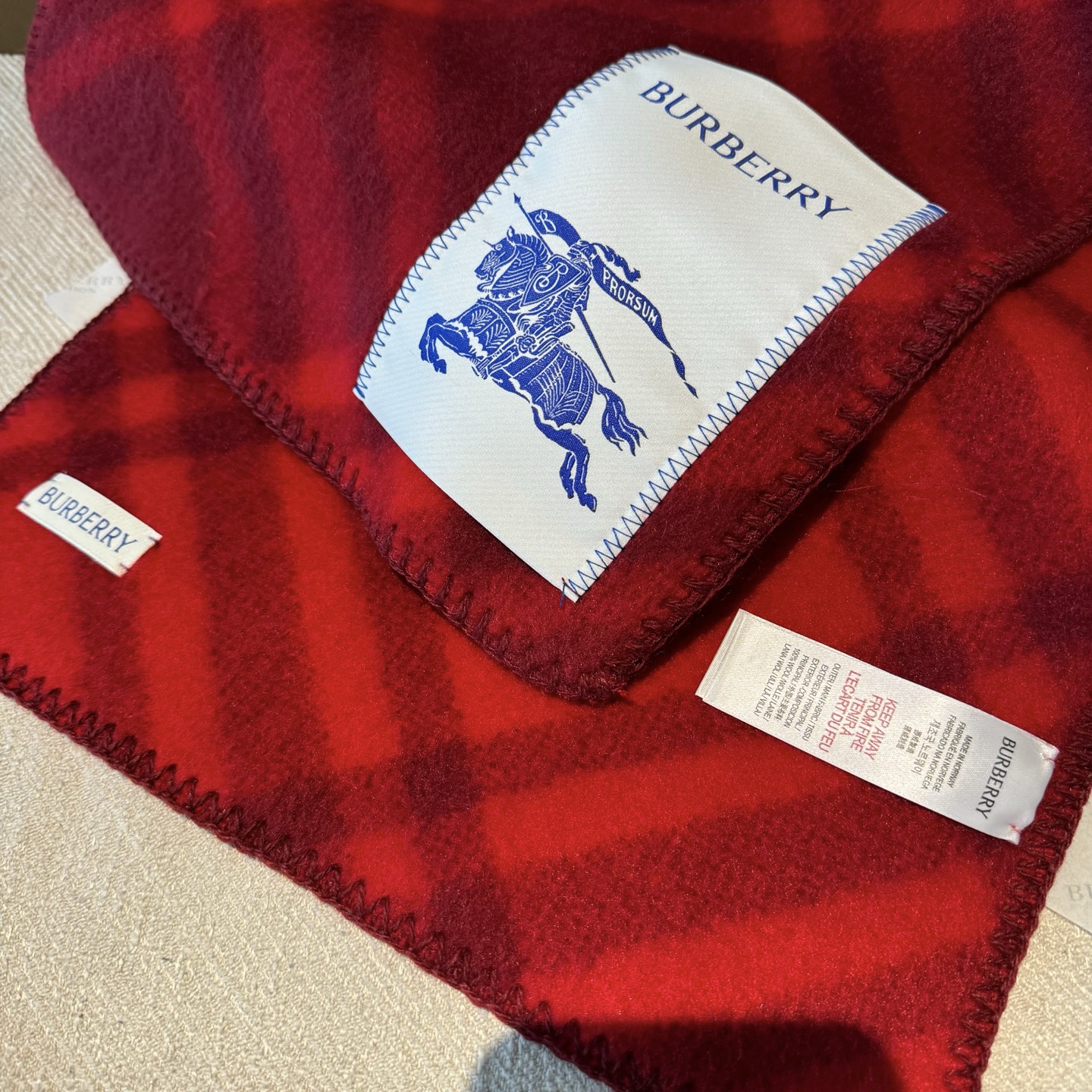 （全智贤同款，百分百对版）Burberry可遇不可求的王炸级单品，绝对是独家级别，工艺与材料完全与正品无