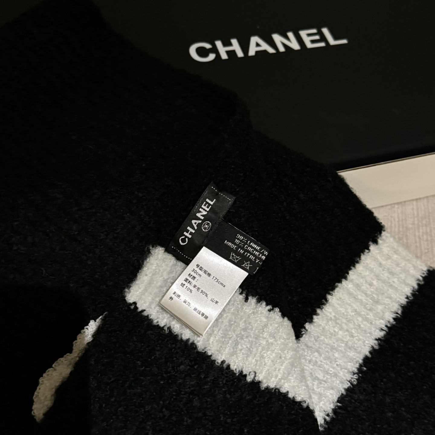 【▪Chanel · 香奈儿难得一见的针织单品，温柔配色，超级迷恋❗️气质低调恬静又不失优雅❗️】重点推