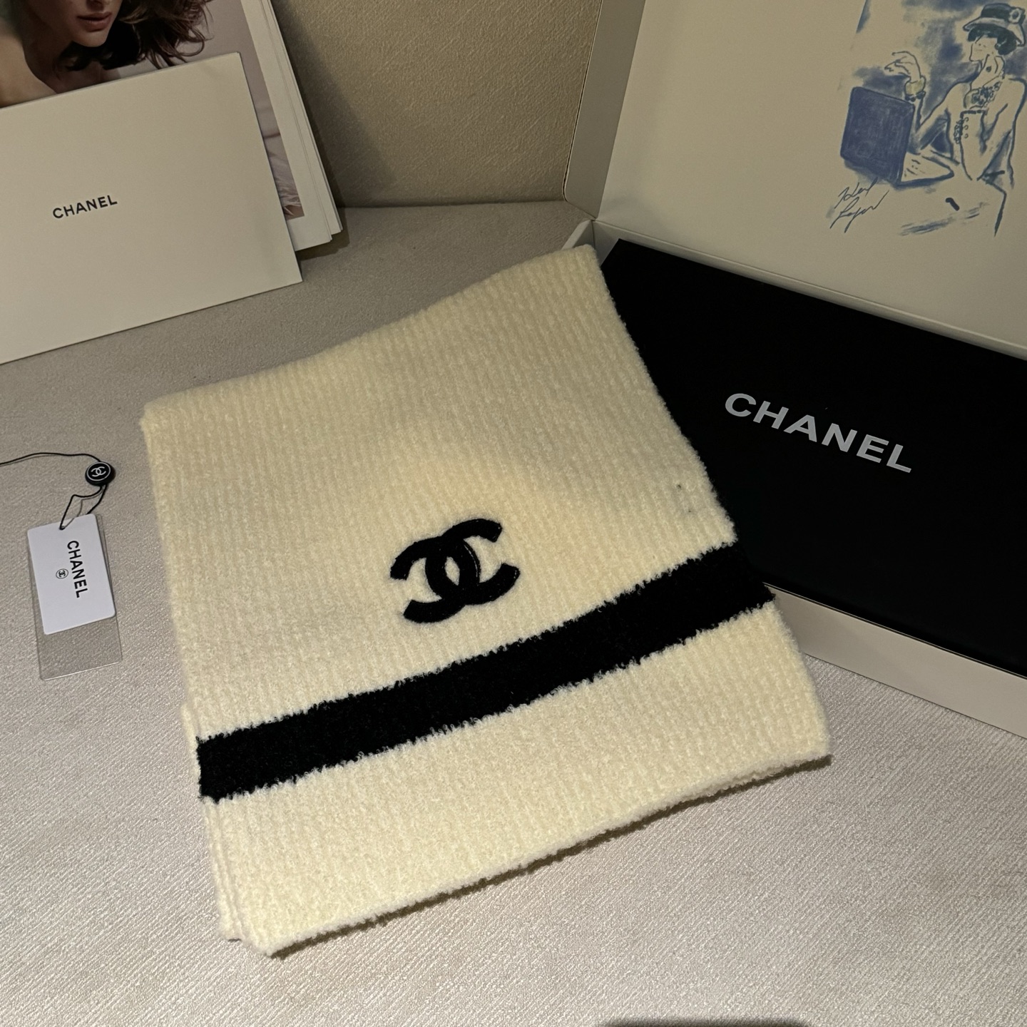 【▪Chanel · 香奈儿难得一见的针织单品，温柔配色，超级迷恋❗️气质低调恬静又不失优雅❗️】重点推