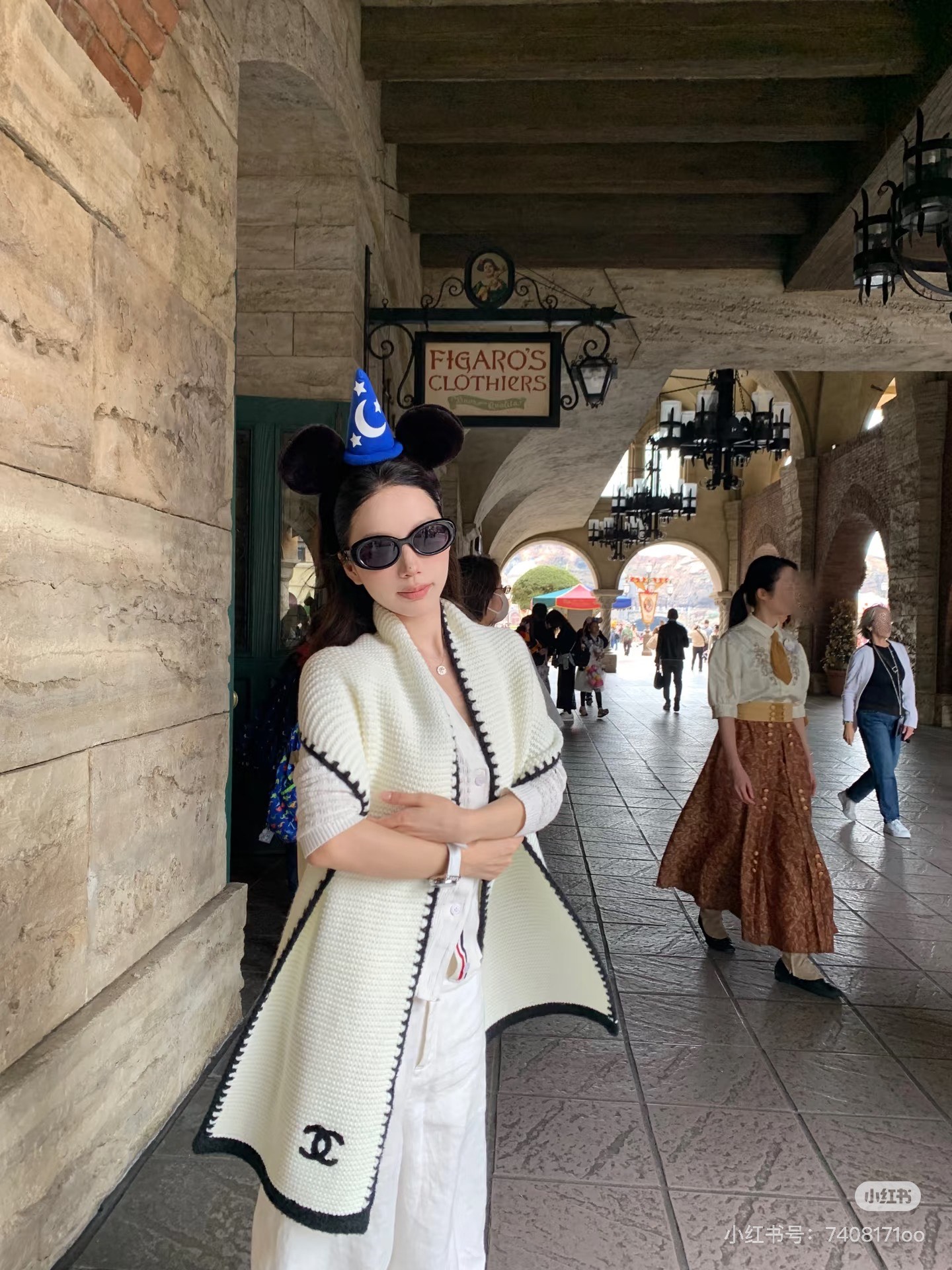 到货❗️👑👑香新款【边框香奈儿】羊绒针织长巾‼️美翻了[流泪]御用殿堂级极品‼️新款在售 进口纯羊绒时尚