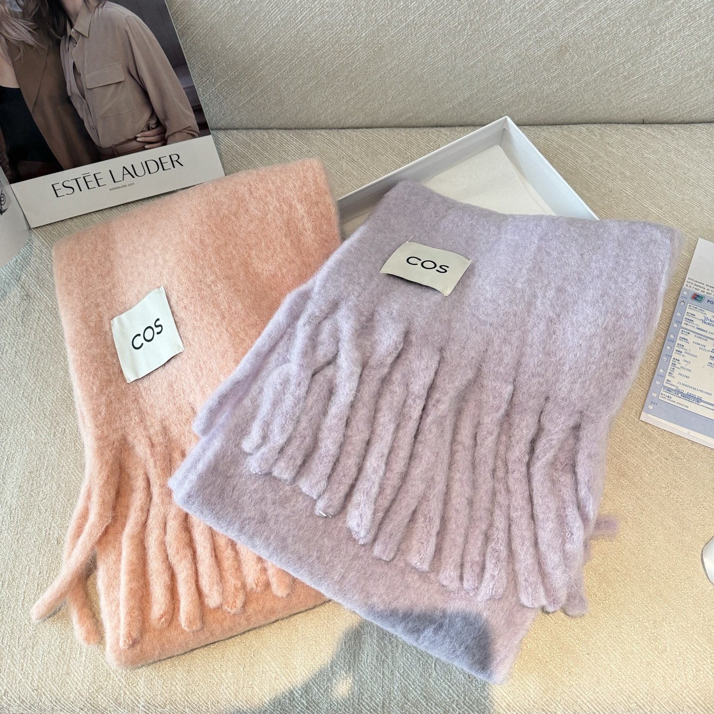 2025小红书最新走火爆款 COS品牌 🪐✨经典大土星马海毛围巾🧣英国时装设计师，时装的朋克之母！时尚潮