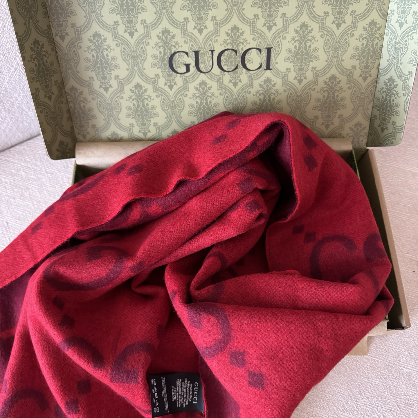 颜色到齐🆕Gucci最新款 👍稀有品质😵😵太好看了❤️Gucci最新ZG同步款‼️图案真的超级好看啊~就