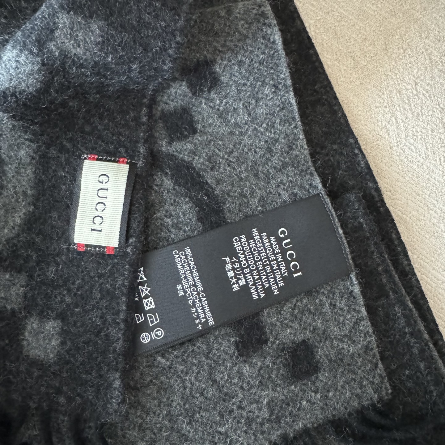 颜色到齐🆕Gucci最新款 👍稀有品质😵😵太好看了❤️Gucci最新ZG同步款‼️图案真的超级好看啊~就