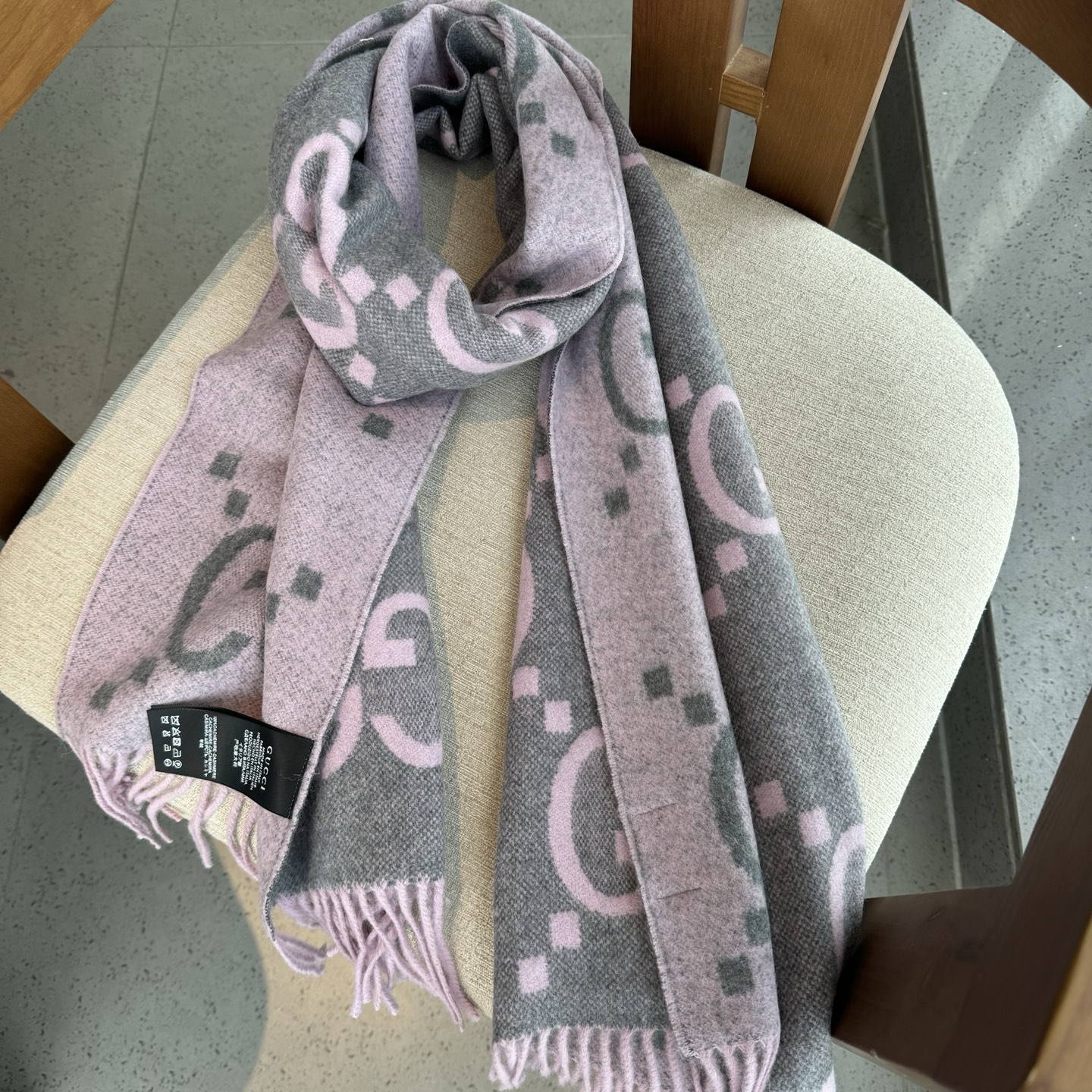 颜色到齐🆕Gucci最新款 👍稀有品质😵😵太好看了❤️Gucci最新ZG同步款‼️图案真的超级好看啊~就