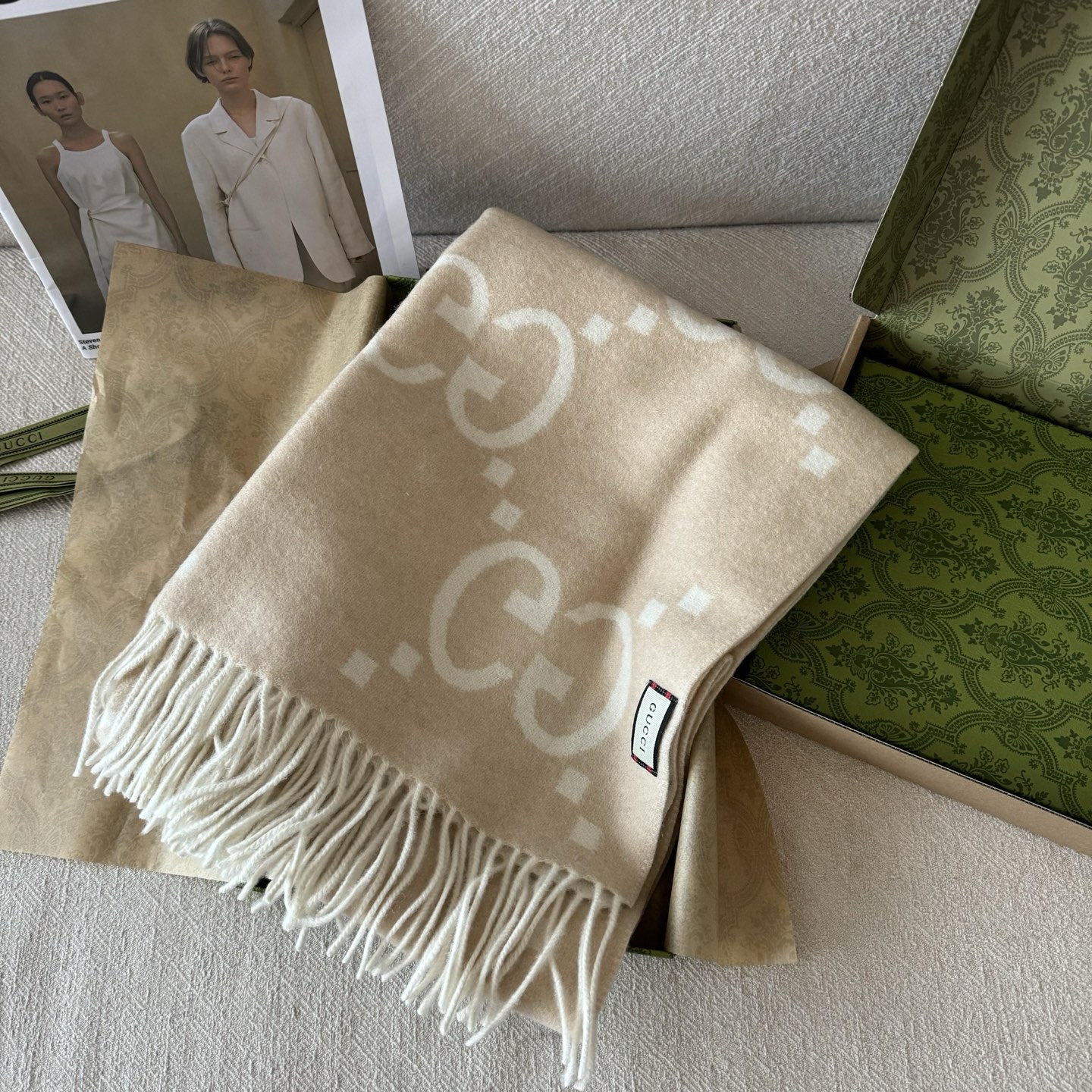 颜色到齐🆕Gucci最新款 👍稀有品质😵😵太好看了❤️Gucci最新ZG同步款‼️图案真的超级好看啊~就