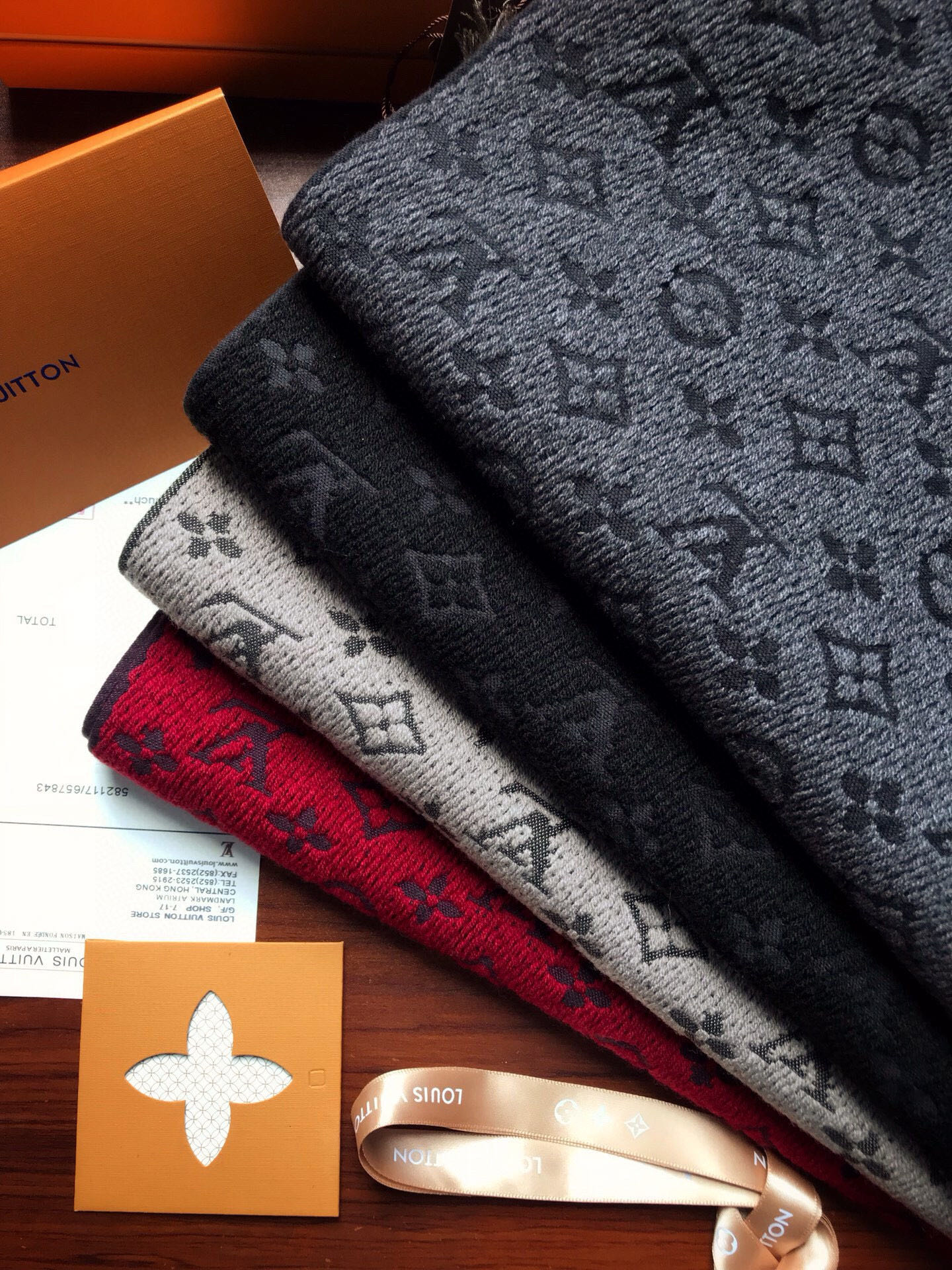 ✨✨超级中意非常稳👍▪️我们的男款围巾且买且珍惜~~男款真的很少，一年也就出几款，都是出口订单所以比较难