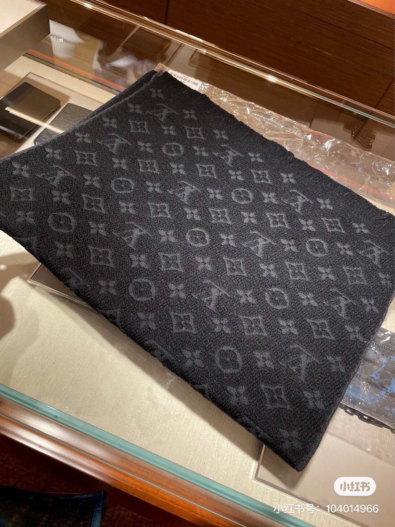 ✨✨超级中意非常稳👍▪️我们的男款围巾且买且珍惜~~男款真的很少，一年也就出几款，都是出口订单所以比较难