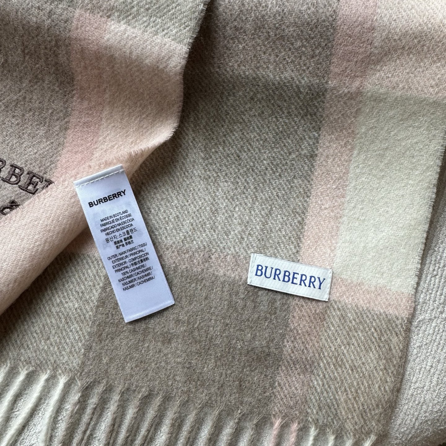 🆕Burberry · 巴宝莉新款‼️今年我们的男款真的是高端Level，重磅极品‼️妥妥的家属福利👍少