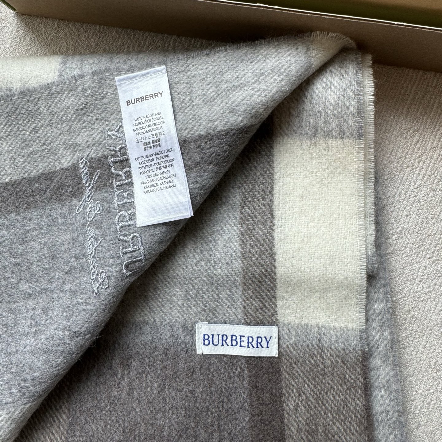 🆕Burberry · 巴宝莉新款‼️今年我们的男款真的是高端Level，重磅极品‼️妥妥的家属福利👍少