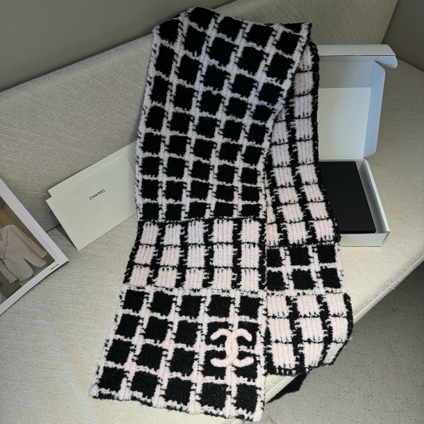 新款Chanel · 香奈儿难得一见的针织单品，温柔配色，超级迷恋❗️气质低调恬静又不失优雅❗️】重点推