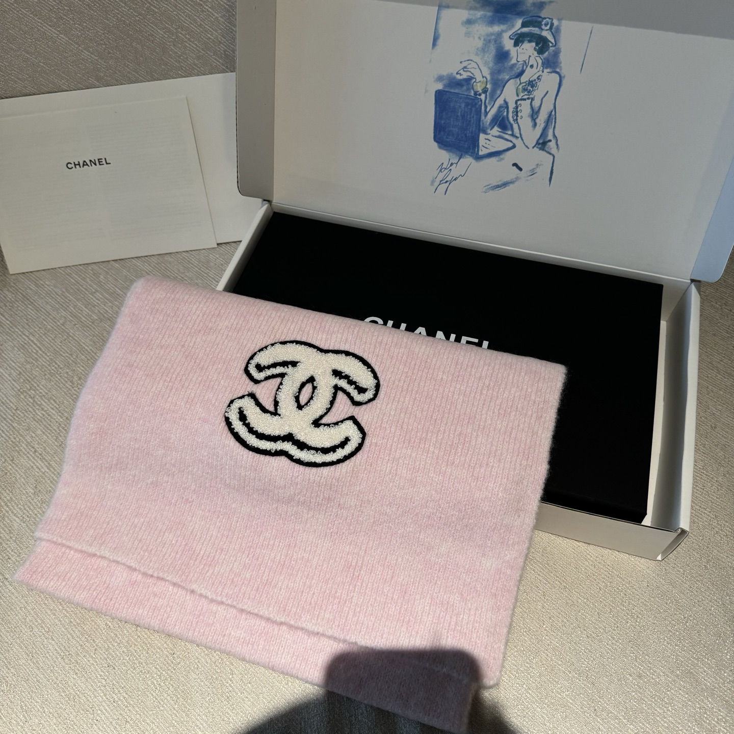 👑👑Chanel25秋冬新款针织围巾羊绒针织长巾‼️美翻了[流泪]御用殿堂级极品‼️新款在售 进口纯羊绒