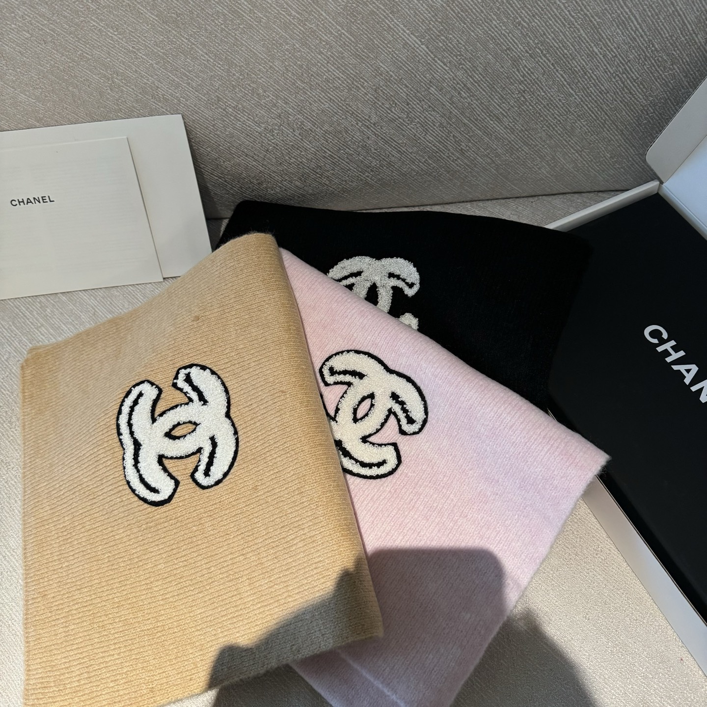 👑👑Chanel25秋冬新款针织围巾羊绒针织长巾‼️美翻了[流泪]御用殿堂级极品‼️新款在售 进口纯羊绒