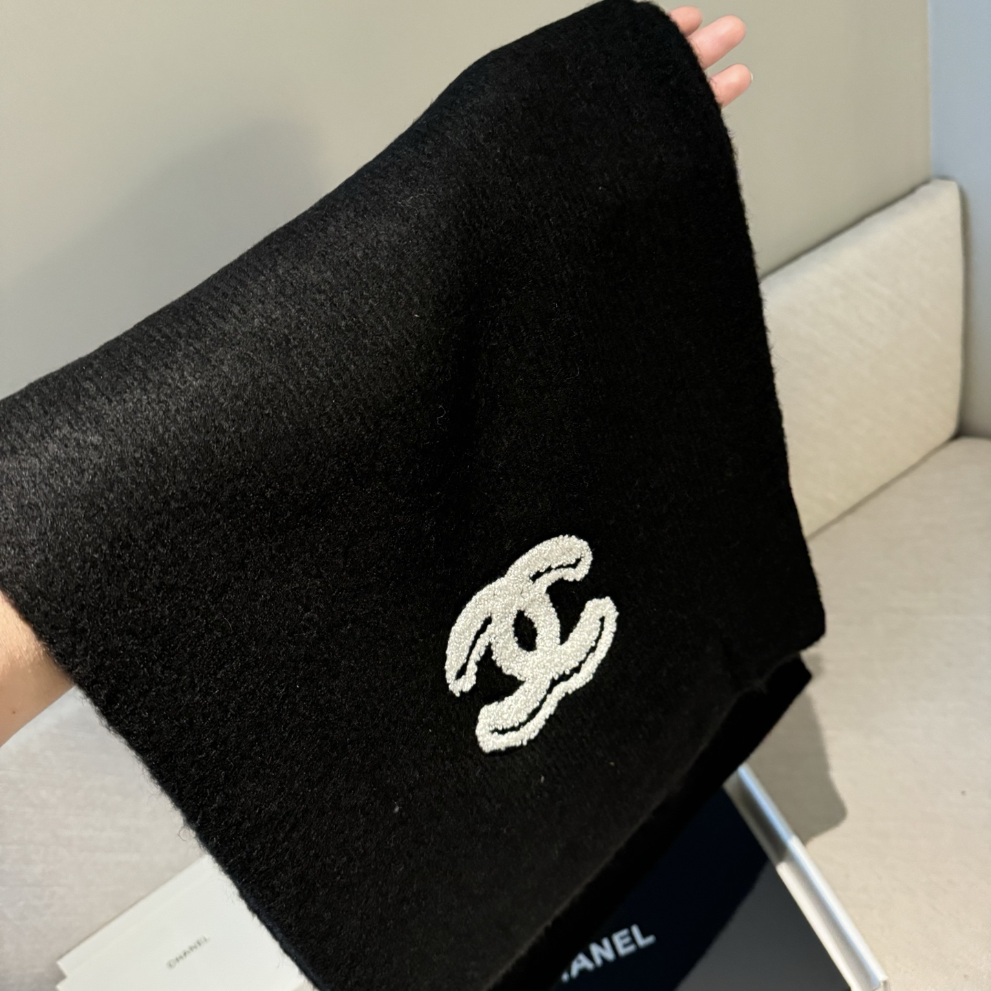 👑👑Chanel25秋冬新款针织围巾羊绒针织长巾‼️美翻了[流泪]御用殿堂级极品‼️新款在售 进口纯羊绒