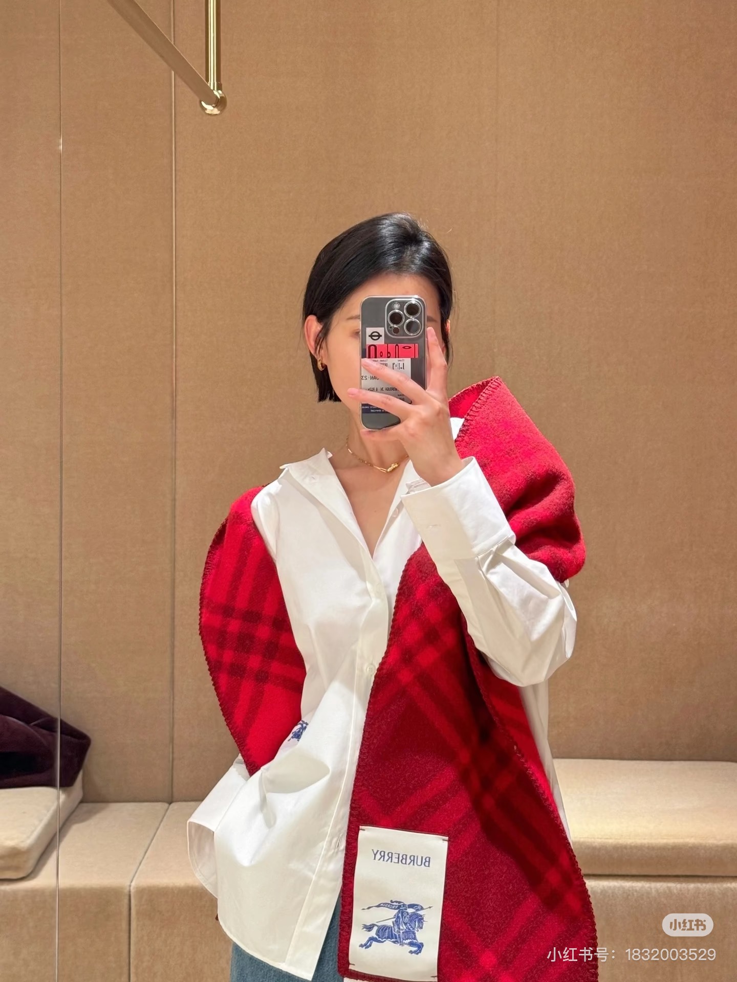 （全智贤同款）Burberry可遇不可求的王炸级单品，绝对是独家级别，工艺与材料完全与正品无区别，粗犷耐