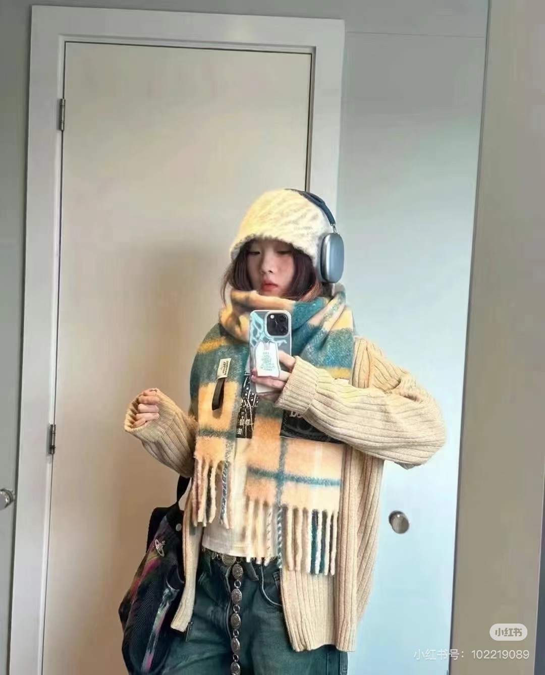 新款到货‼️𝐕𝐢𝐯𝐢𝐞𝐧𝐧𝐞 𝐖𝐞𝐬𝐭𝐰𝐨𝐨𝐝🪐✨经典大土星马海毛围巾 vivienne westwoo