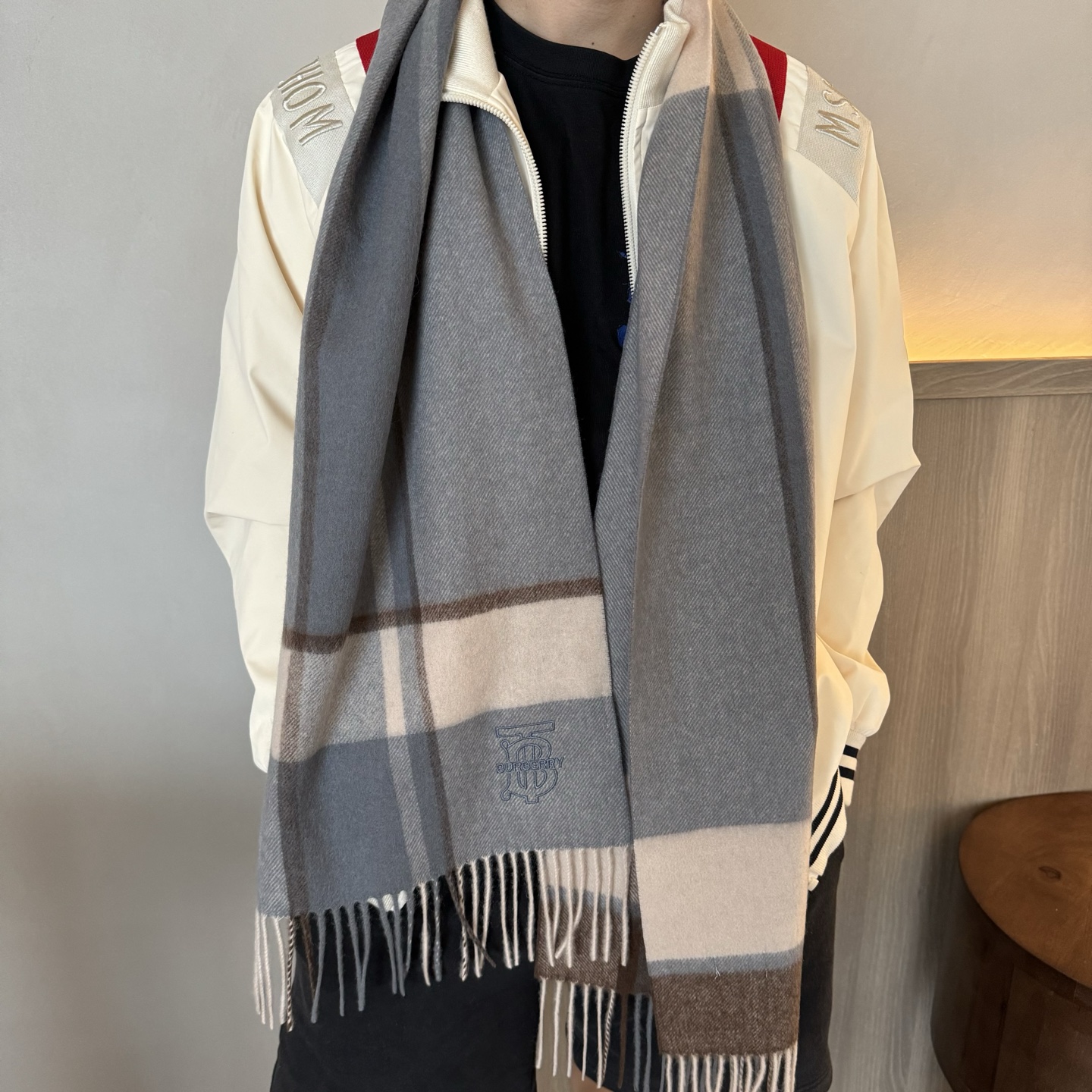 巴宝莉 【男女围巾】怒赞自留，难得的高端男款！家属福利！非常正的围巾~面料大爱，非常柔软细腻舒服，轻度水