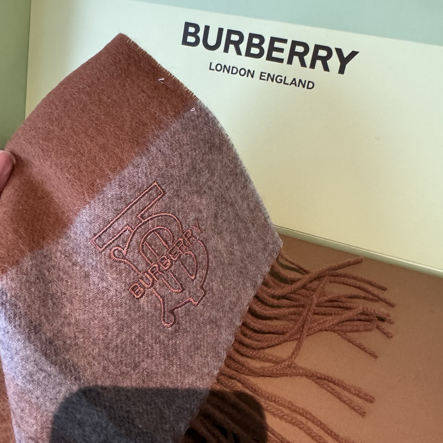 巴宝莉 【男女围巾】怒赞自留，难得的高端男款！家属福利！非常正的围巾~面料大爱，非常柔软细腻舒服，轻度水