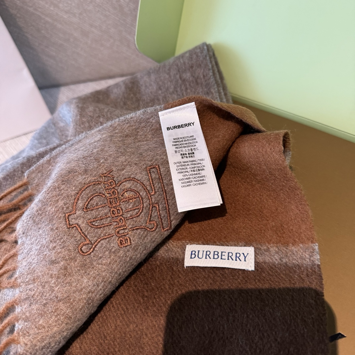 巴宝莉 【男女围巾】怒赞自留，难得的高端男款！家属福利！非常正的围巾~面料大爱，非常柔软细腻舒服，轻度水