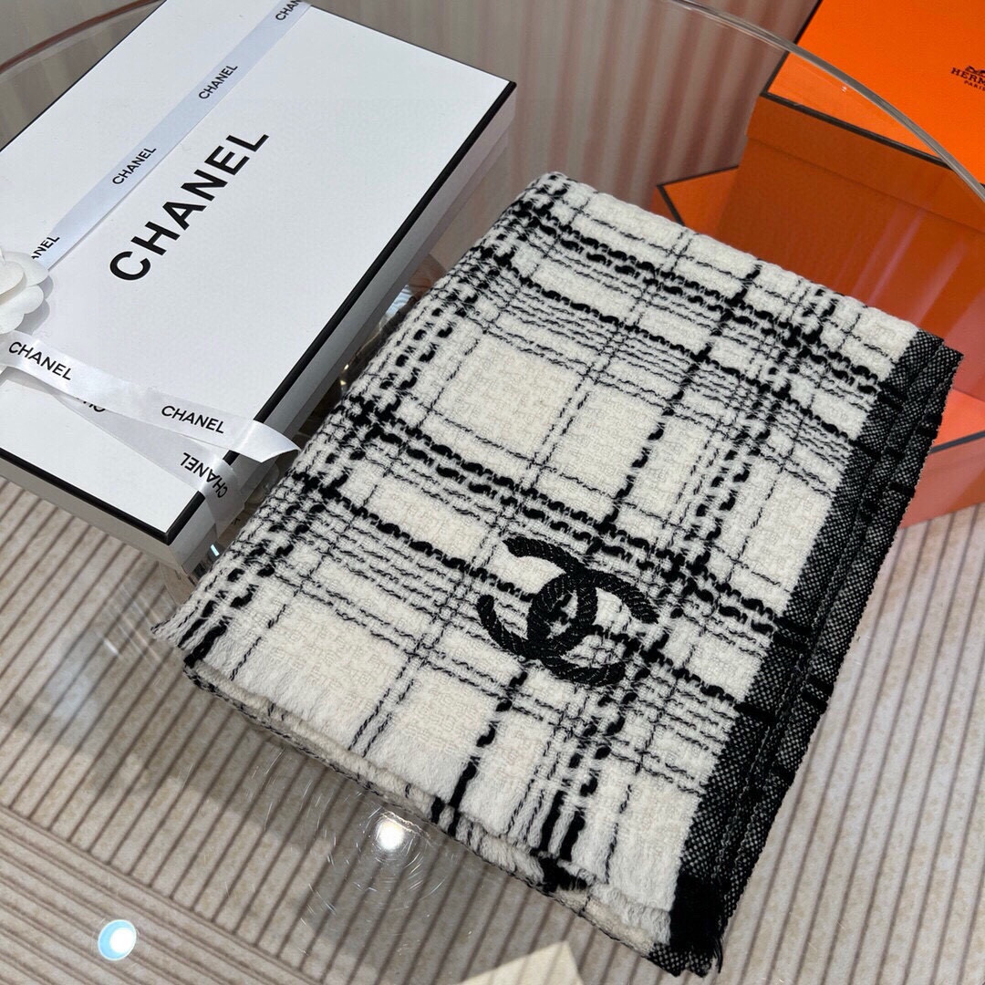 CHANEL羊绒长巾👏💙顶级原单正品旷世绝美【小香披肩】羊绒围巾，顶级高端货👼【绝对值得珍藏👍】👏香奈儿