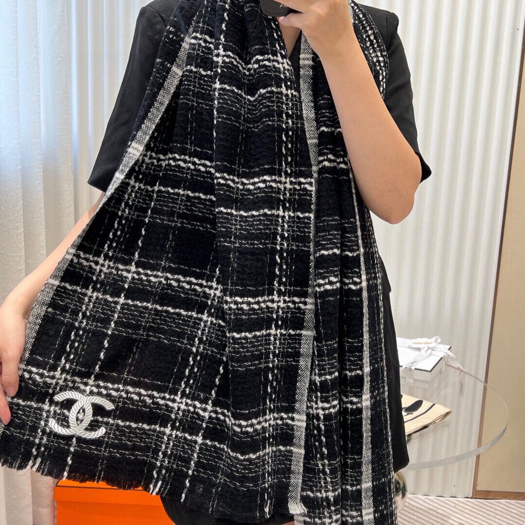 CHANEL羊绒长巾👏💙顶级原单正品旷世绝美【小香披肩】羊绒围巾，顶级高端货👼【绝对值得珍藏👍】👏香奈儿