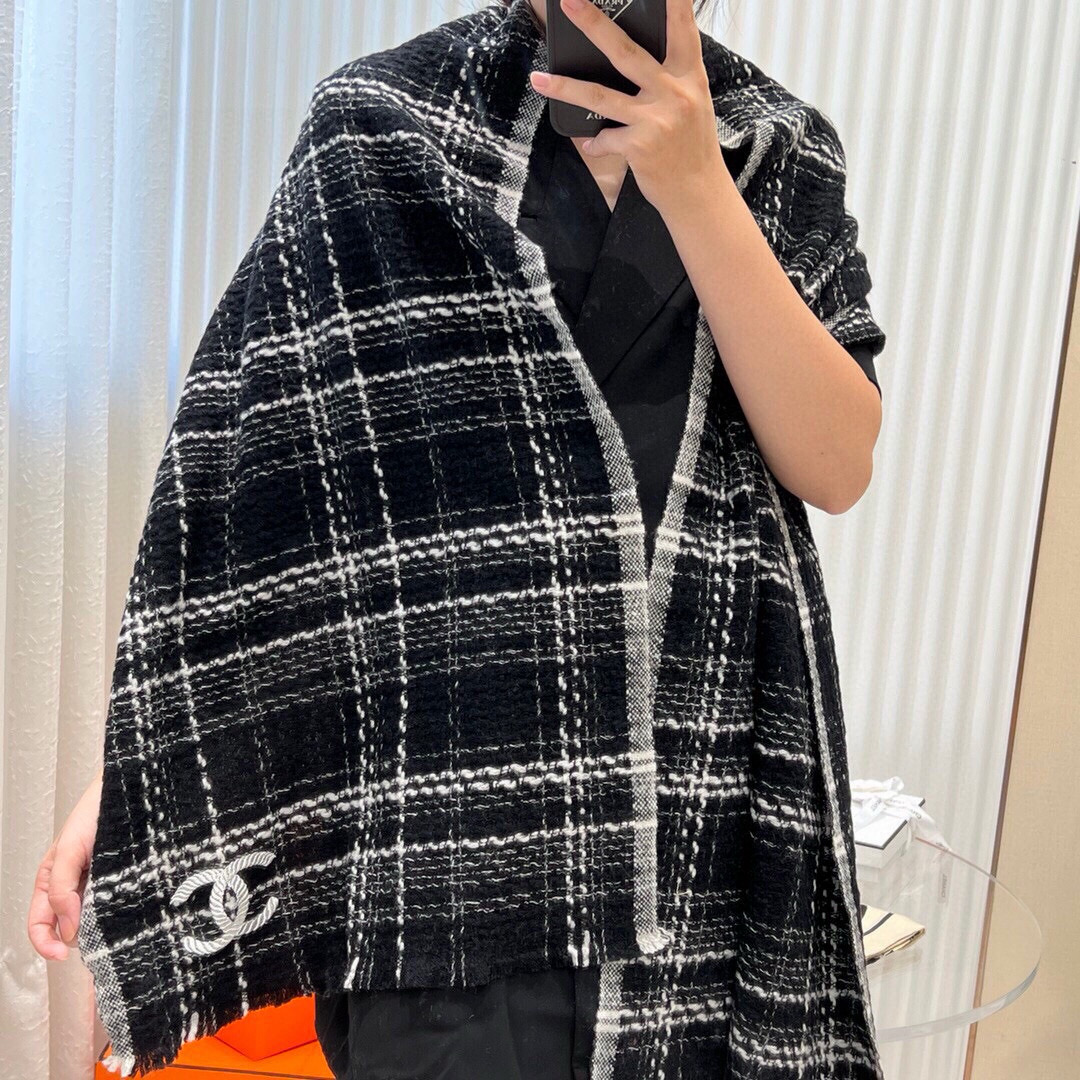 CHANEL羊绒长巾👏💙顶级原单正品旷世绝美【小香披肩】羊绒围巾，顶级高端货👼【绝对值得珍藏👍】👏香奈儿
