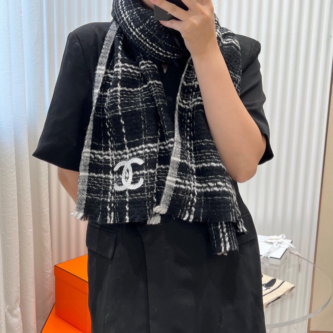 CHANEL羊绒长巾👏💙顶级原单正品旷世绝美【小香披肩】羊绒围巾，顶级高端货👼【绝对值得珍藏👍】👏香奈儿
