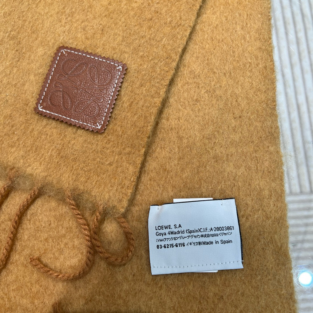 【▪❤️️Loewe超美新款马海毛围巾！超级推荐入手！】质感好货！罗意威主打的马海毛围巾~据说超难买哦！
