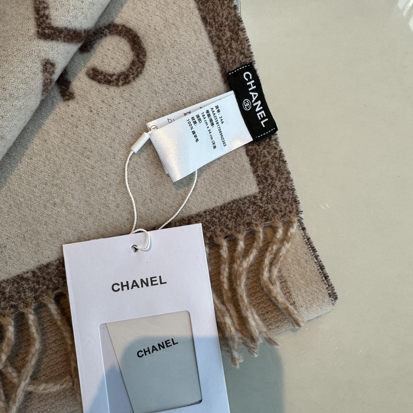 小香专柜最新款💨火爆来袭💥🎊顶级双层色织工艺。此工艺只有纯正代工厂才有的工艺‼️专柜原版紫外线加热感应双