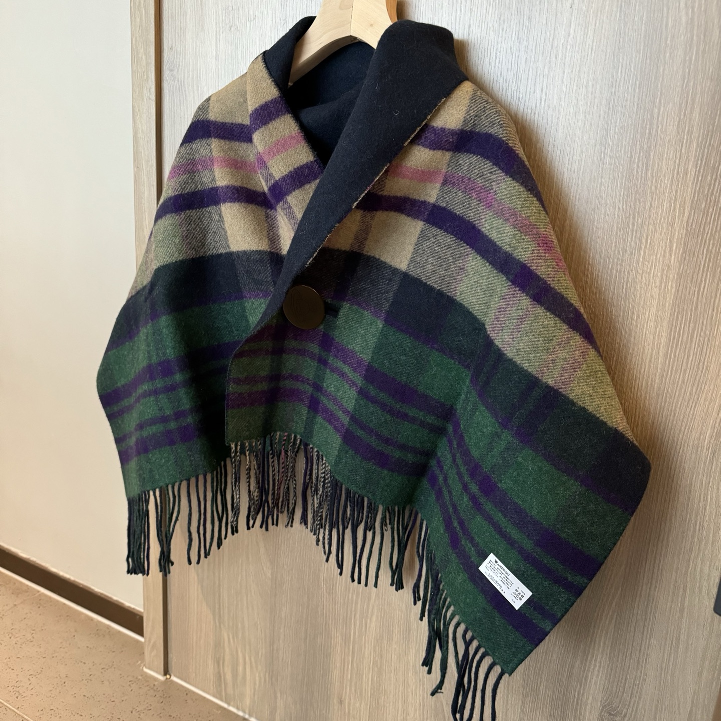 到货‼️ 𝐕𝐢𝐯𝐢𝐞𝐧𝐧𝐞 𝐖𝐞𝐬𝐭𝐰𝐨𝐨𝐝🪐✨经典格子土星🪐格子斗篷披肩 vivienne westw