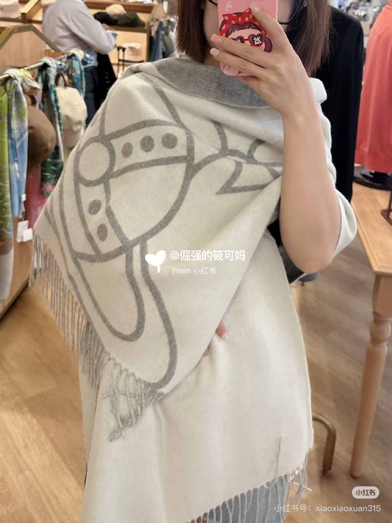 💟高品质到货！ 西太后超美新款双面围巾！超级推荐入手！质感好货！据说超难买哦！！做工非常精致，很有分量，