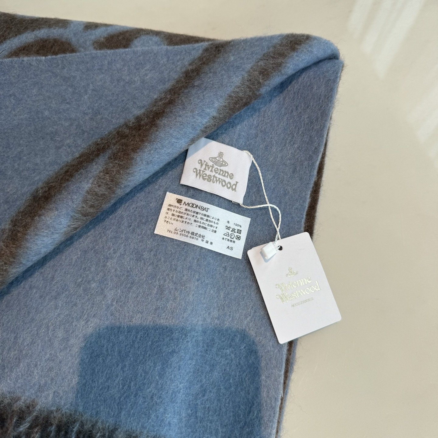 💟高品质到货！ 西太后超美新款双面围巾！超级推荐入手！质感好货！据说超难买哦！！做工非常精致，很有分量，