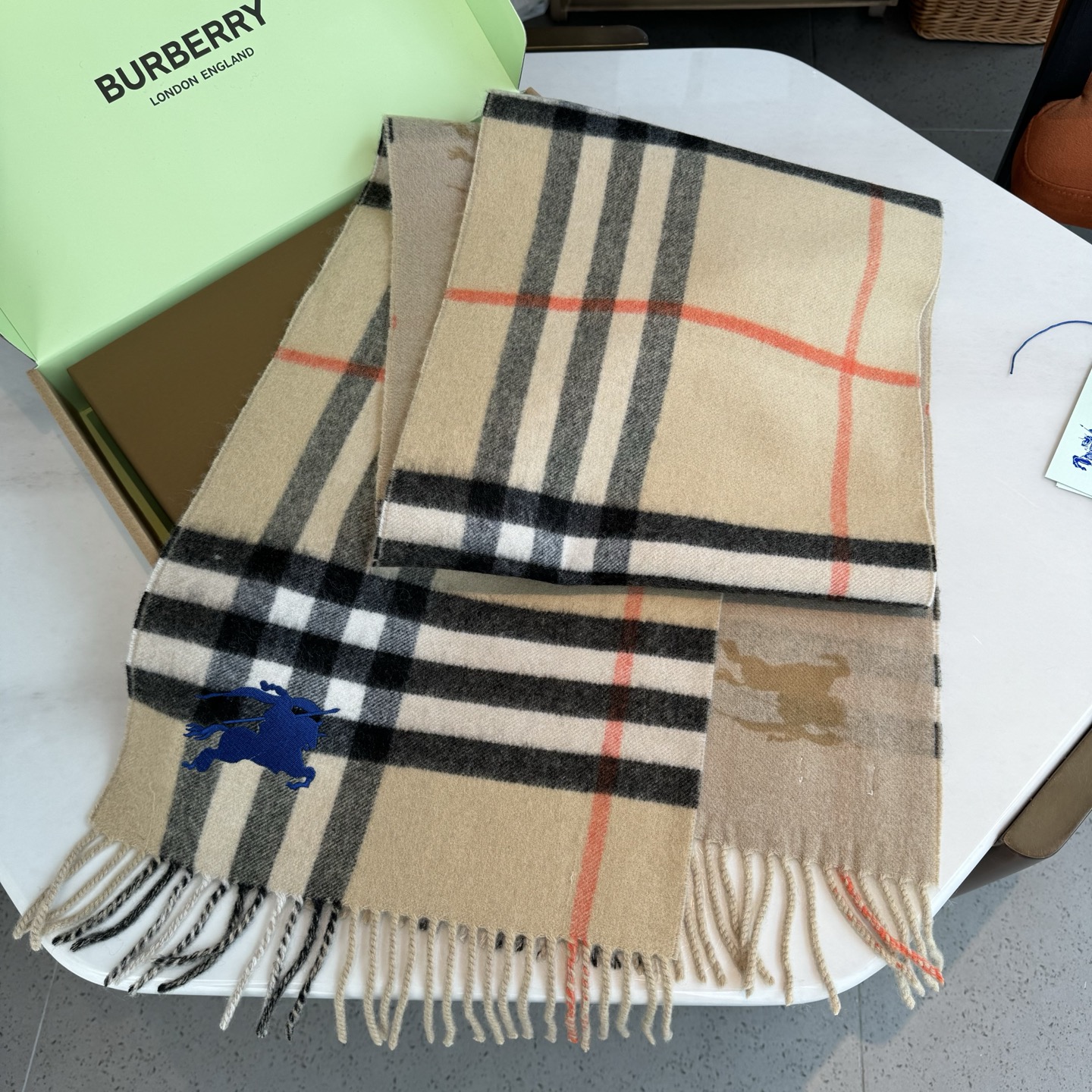 💨顶级高端货现货发行⚠️🎀💟巴宝莉专柜超爆万年款✨【经典长巾】羊绒围巾✨品质手感好到不行‼️100%顶级