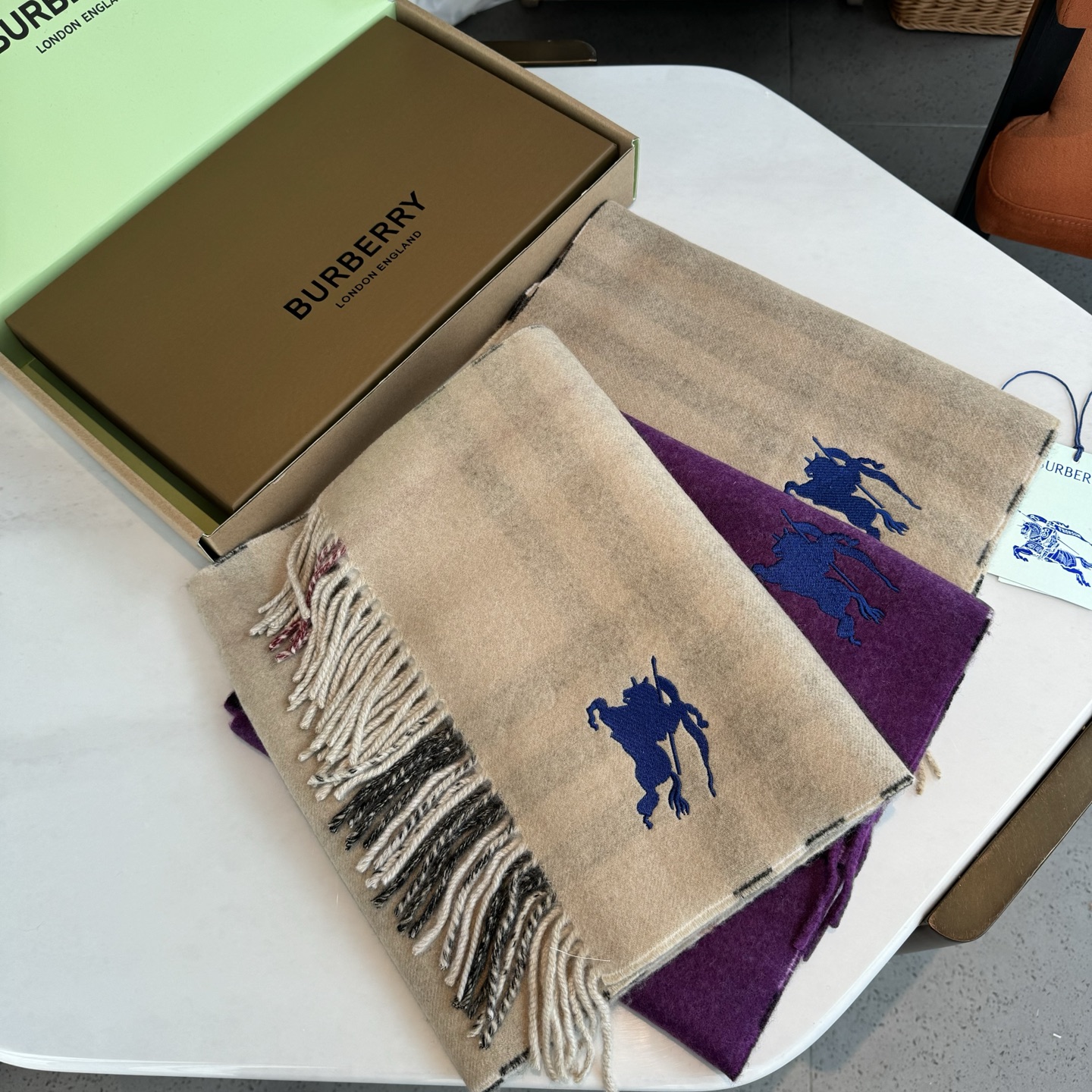 💨顶级高端货现货发行⚠️🎀💟巴宝莉专柜超爆万年款✨【经典长巾】羊绒围巾✨品质手感好到不行‼️100%顶级