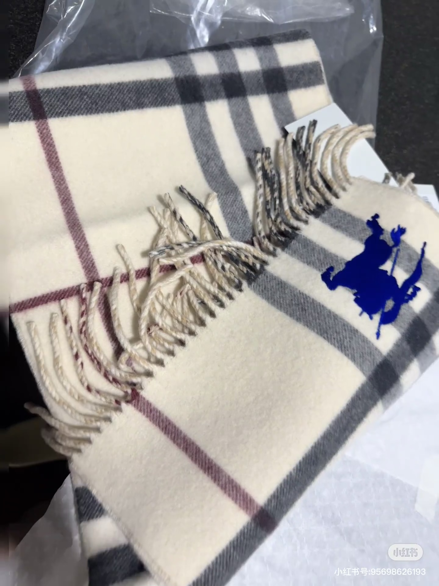 💨顶级高端货现货发行⚠️🎀💟巴宝莉专柜超爆万年款✨【经典长巾】羊绒围巾✨品质手感好到不行‼️100%顶级